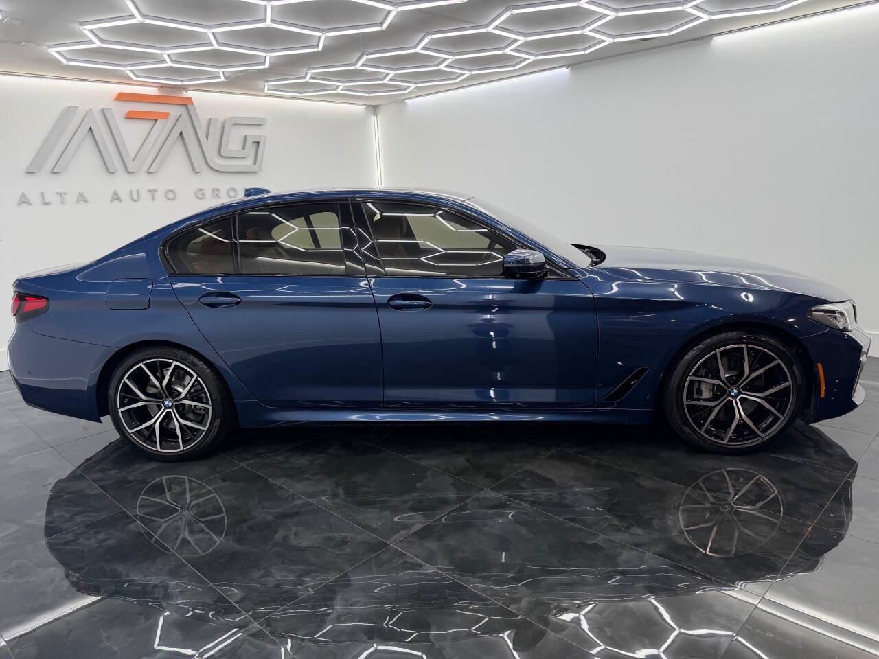 BMW 5-Series 540i 2021