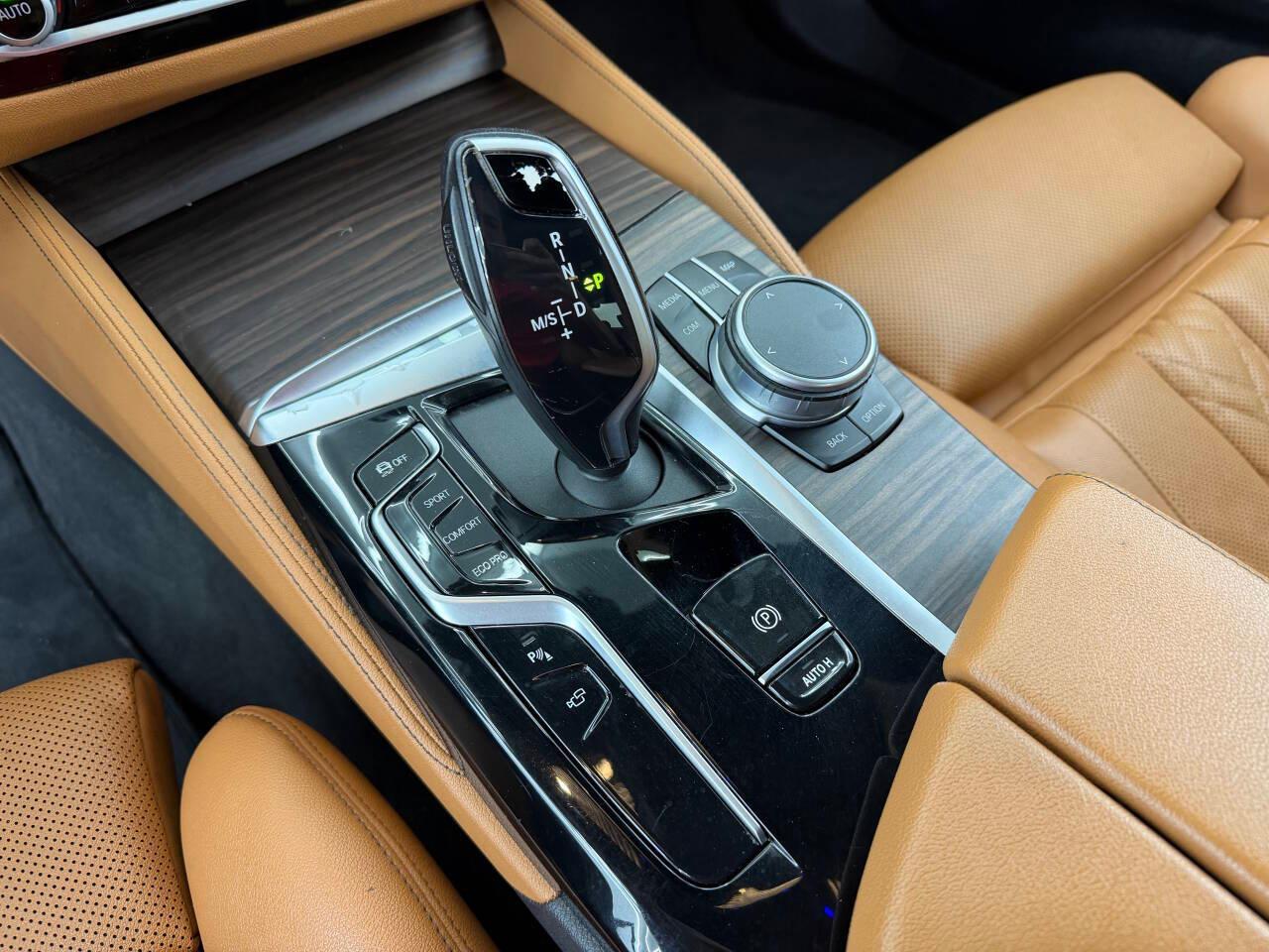 BMW 5-Series 540i 2021