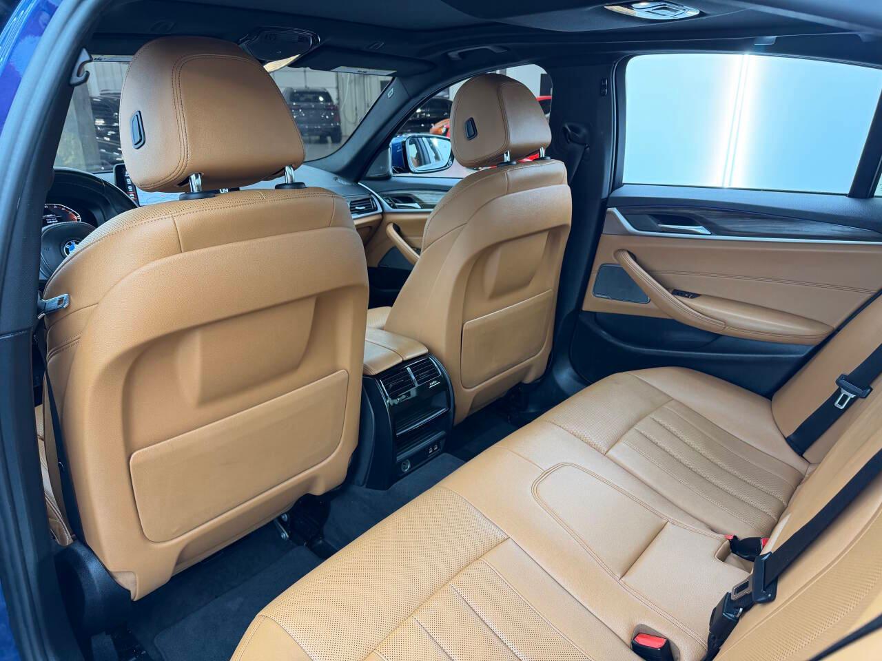 BMW 5-Series 540i 2021