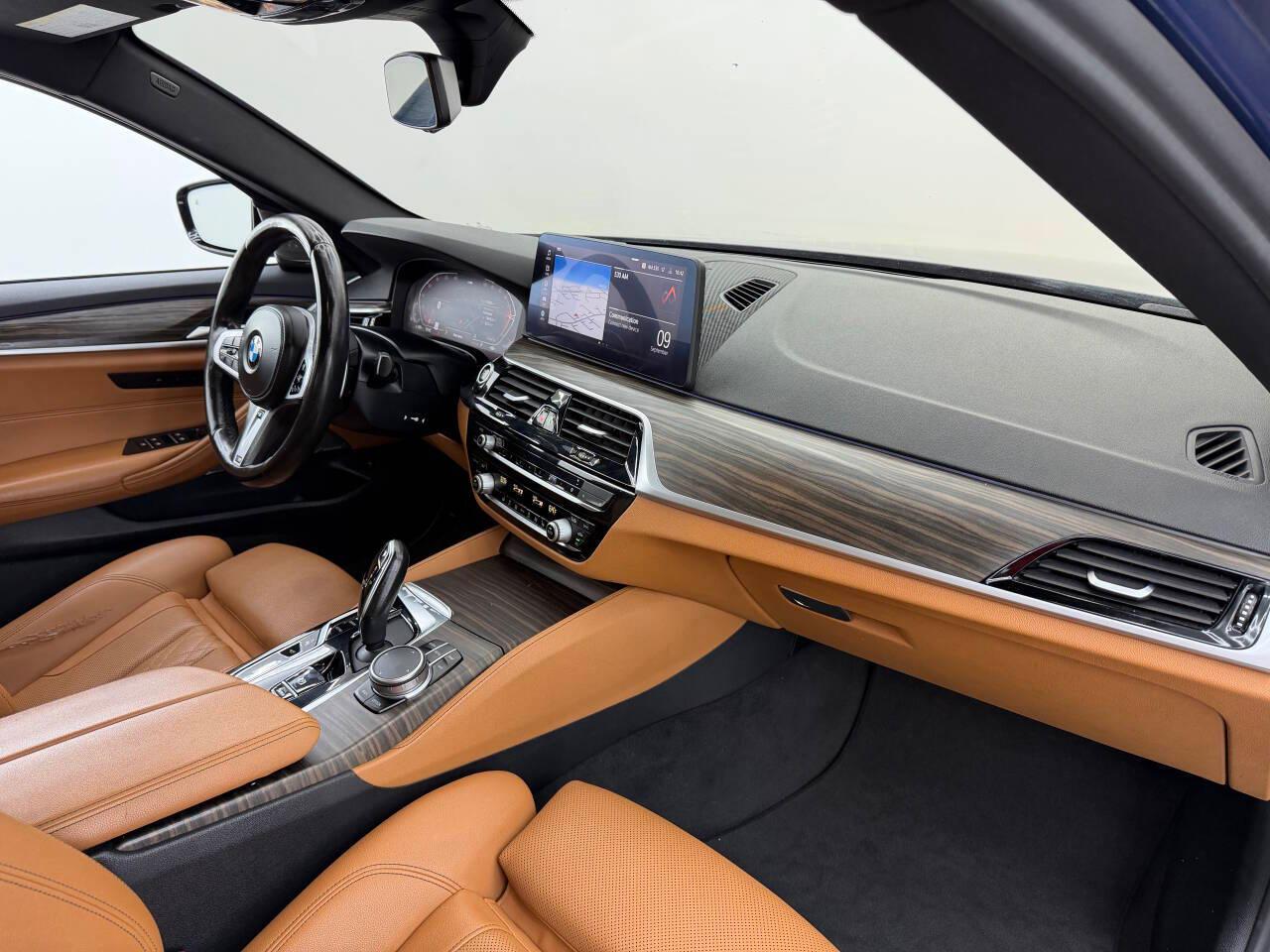 BMW 5-Series 540i 2021