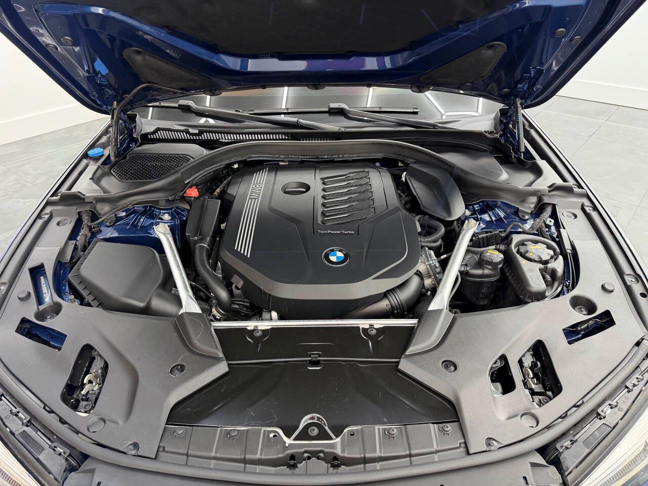 BMW 5-Series 540i 2021