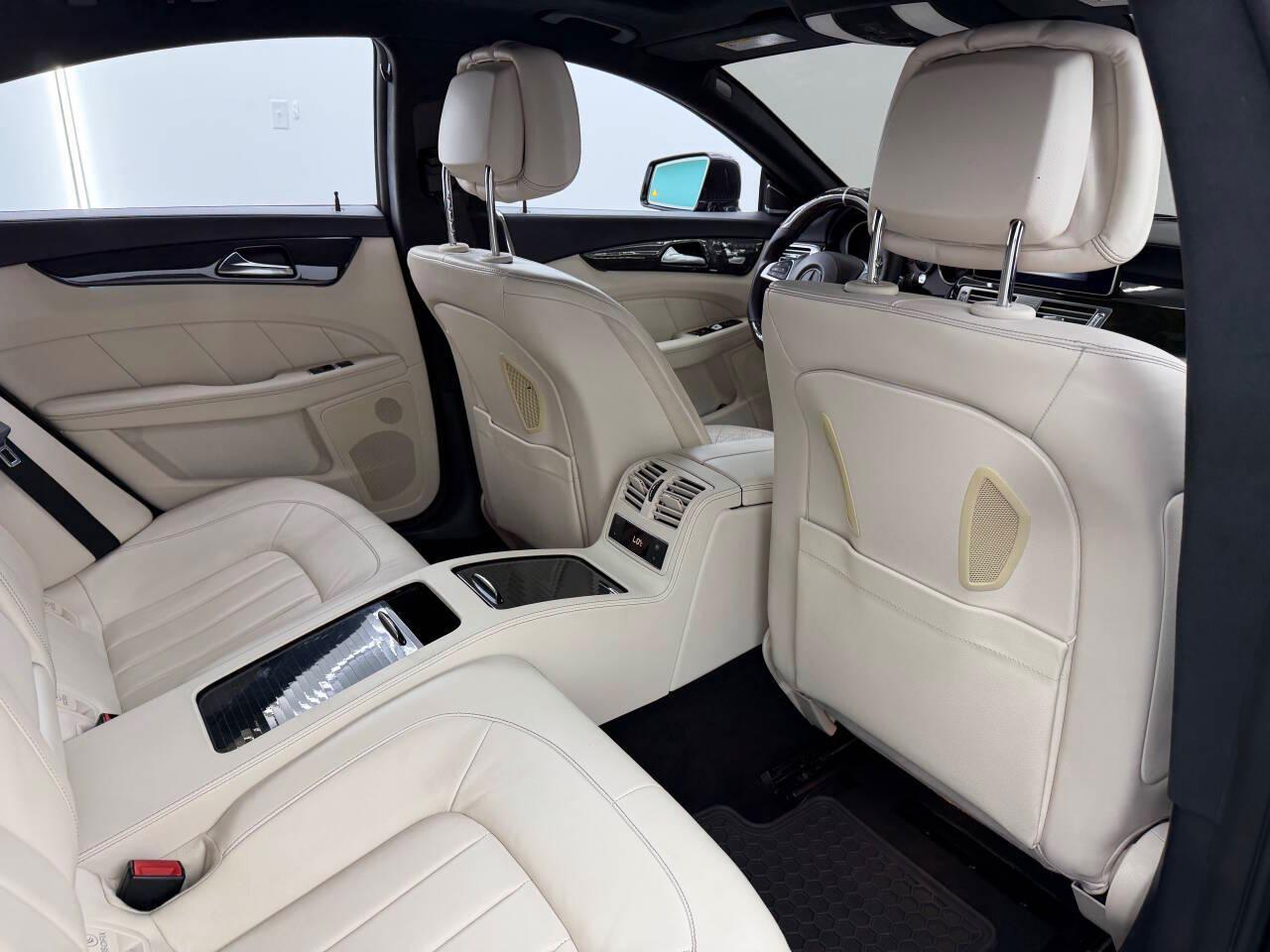 Mercedes-Benz CLS-Class CLS550 4MATIC 2016