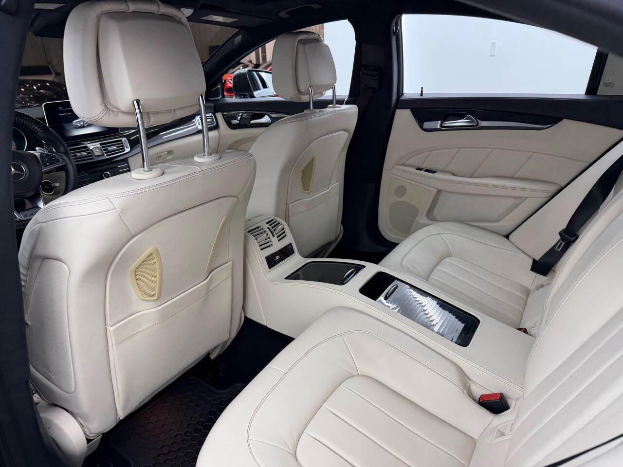 Mercedes-Benz CLS-Class CLS550 4MATIC 2016