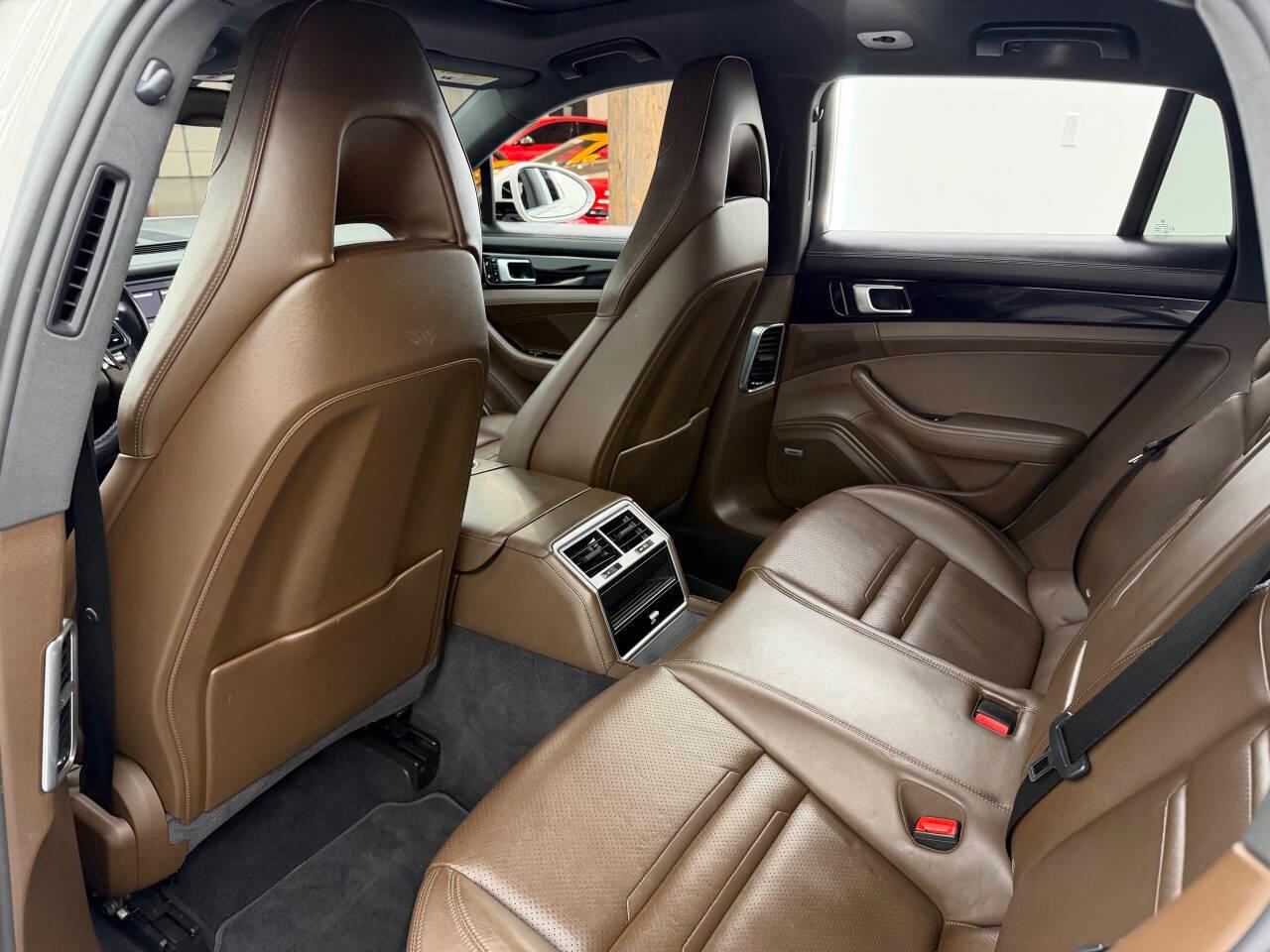 Porsche Panamera 4 Sport Turismo 2019