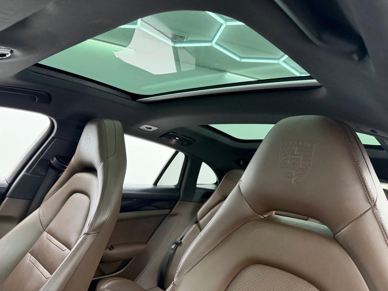 Porsche Panamera 4 Sport Turismo 2019