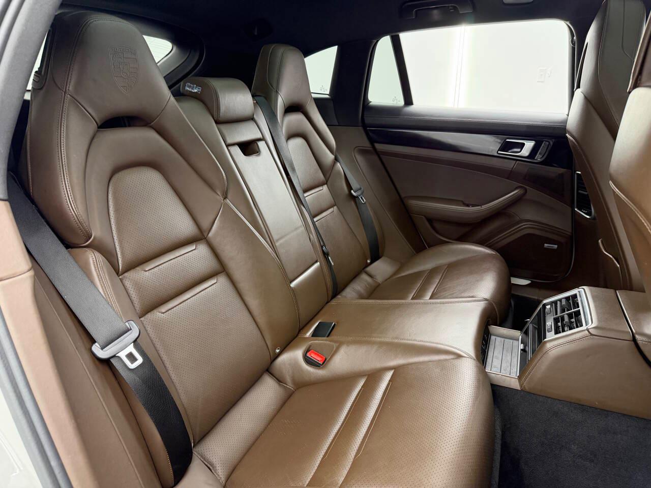 Porsche Panamera 4 Sport Turismo 2019