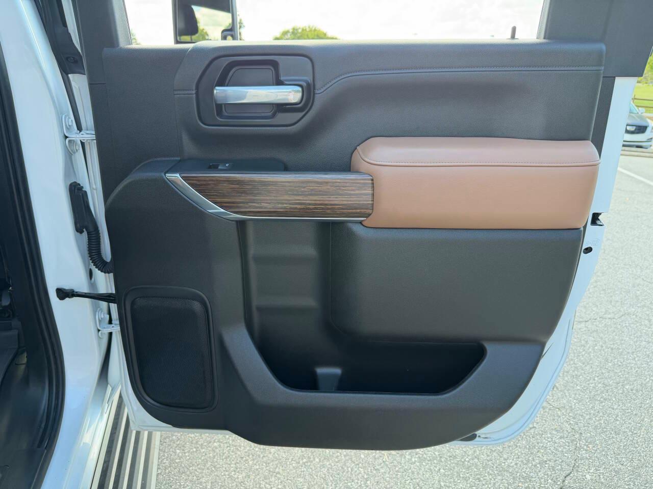 Chevrolet Silverado 2500HD High Country Crew Cab Short Box 4WD 2023
