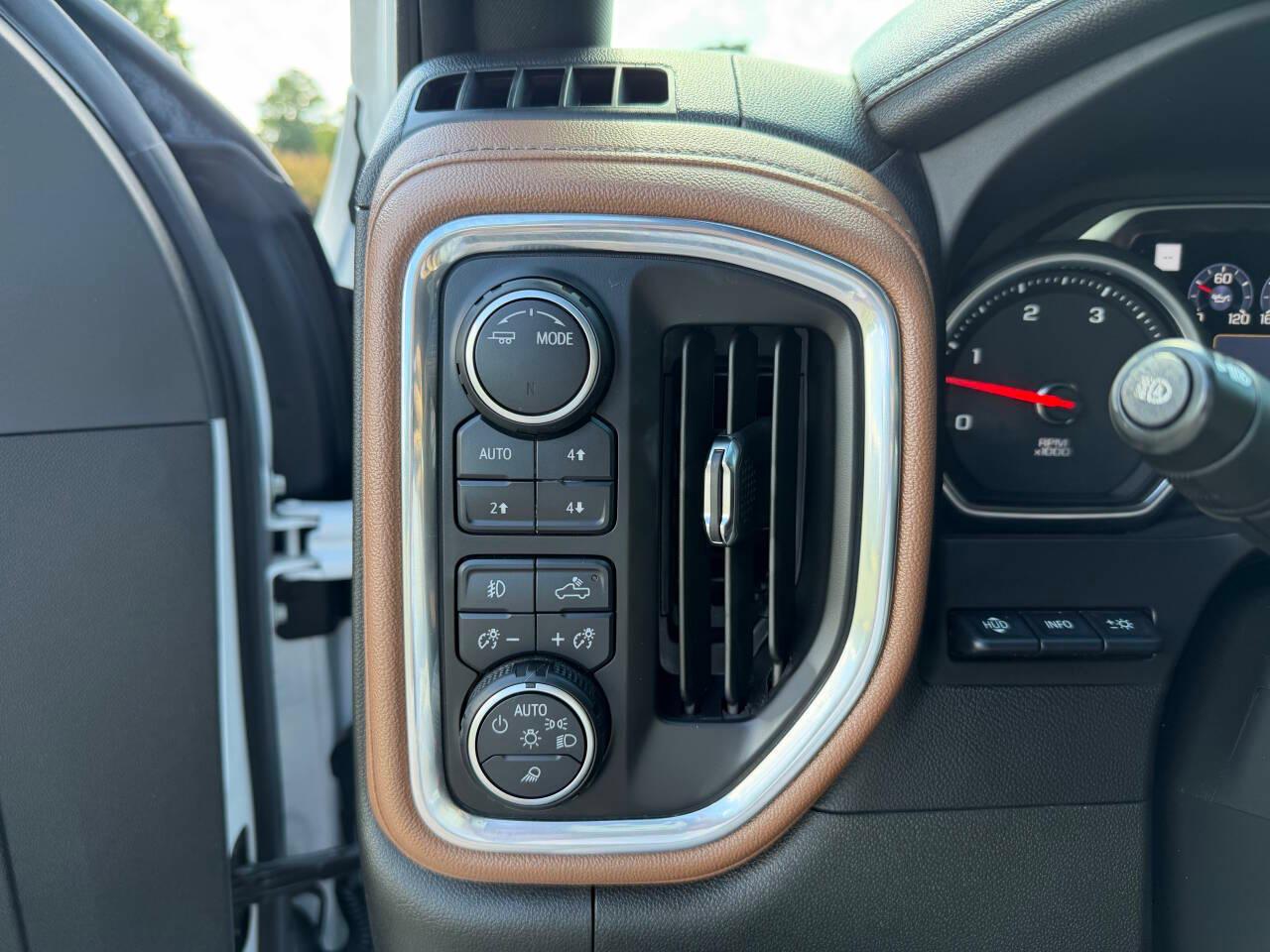 Chevrolet Silverado 2500HD High Country Crew Cab Short Box 4WD 2023
