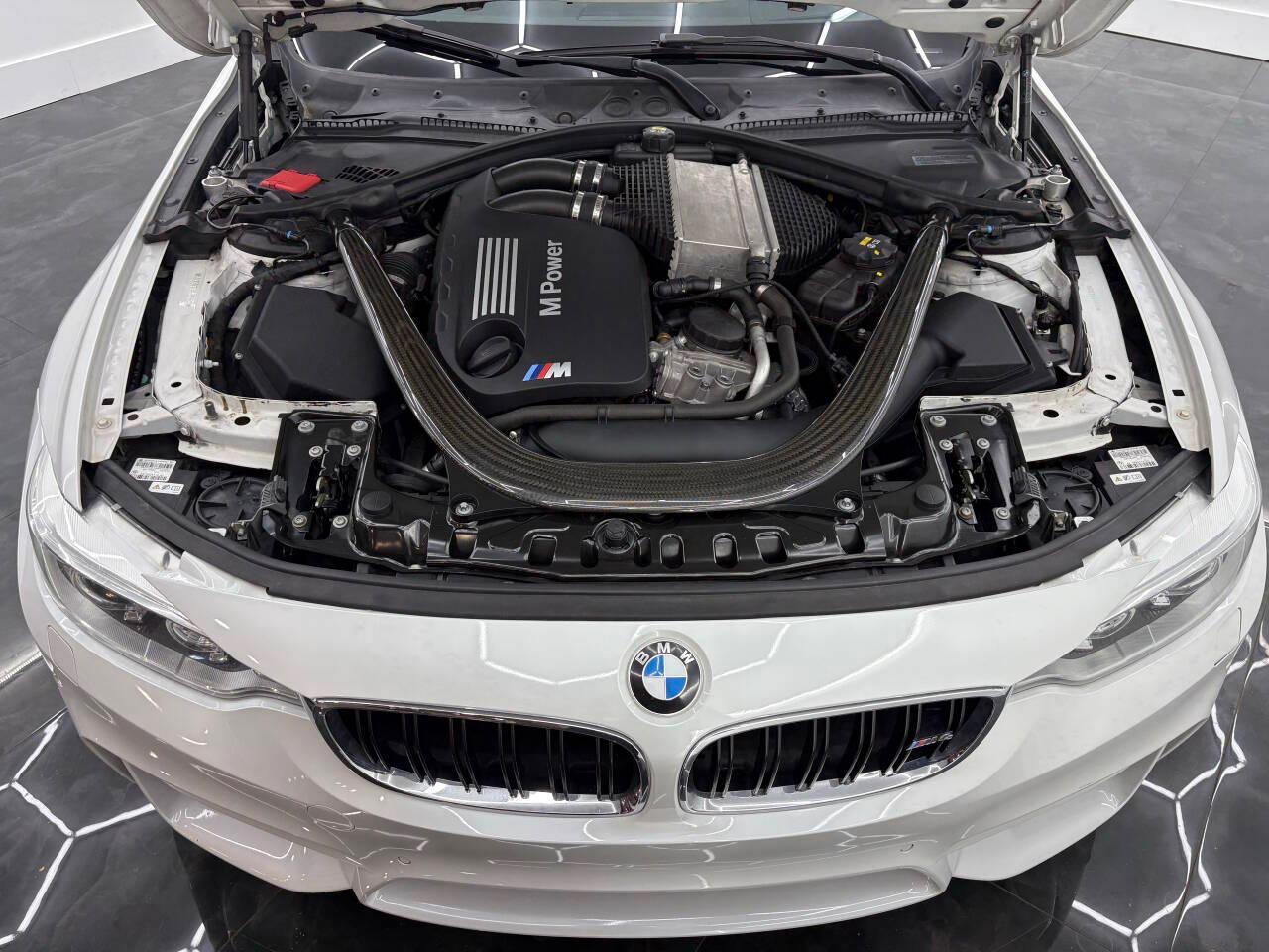 BMW M4 Coupe 2016