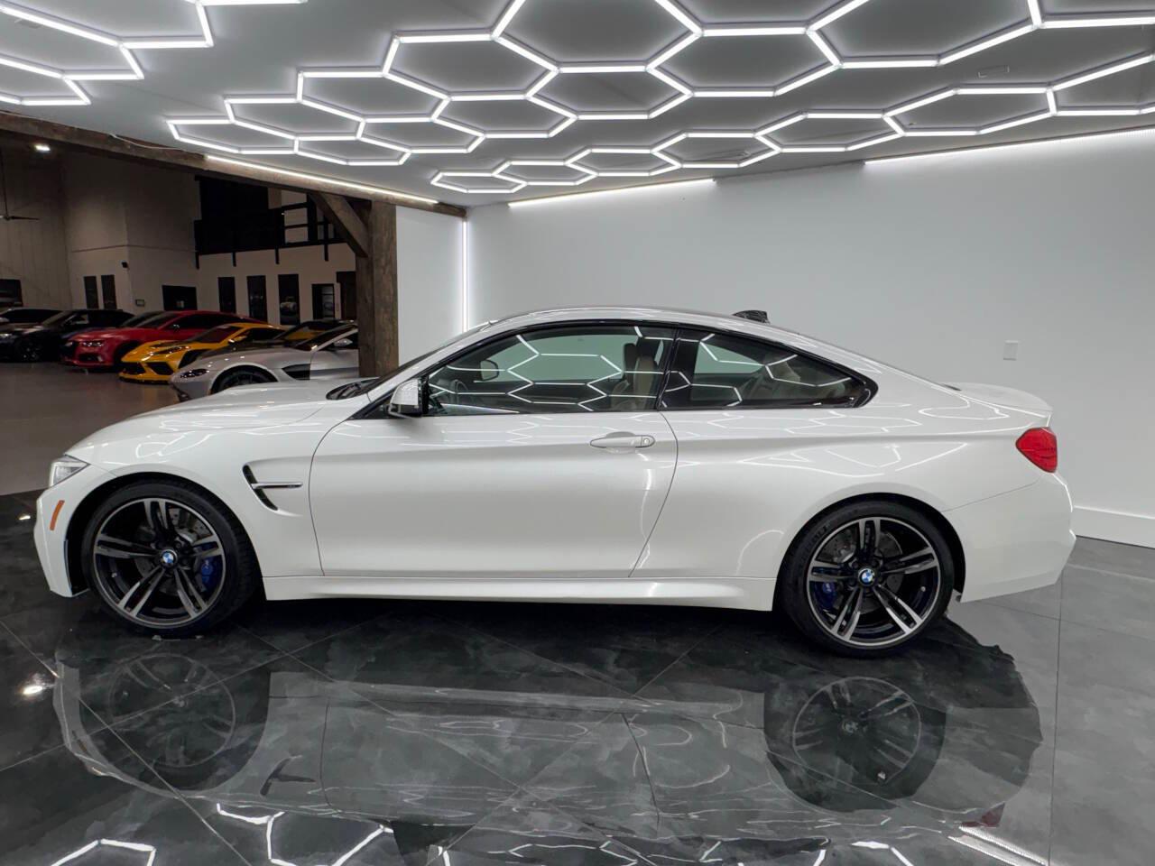 BMW M4 Coupe 2016