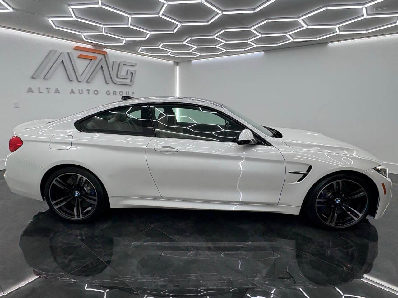 BMW M4 Coupe 2016