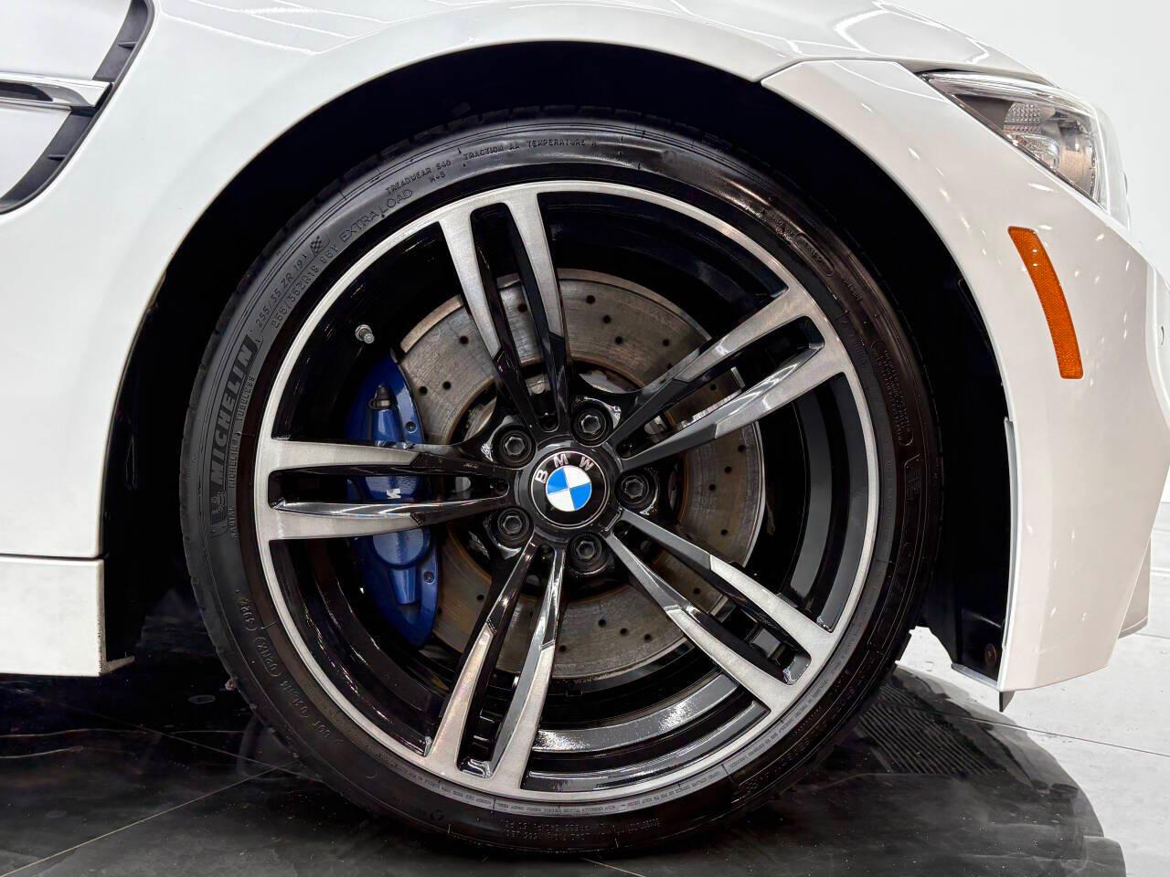 BMW M4 Coupe 2016