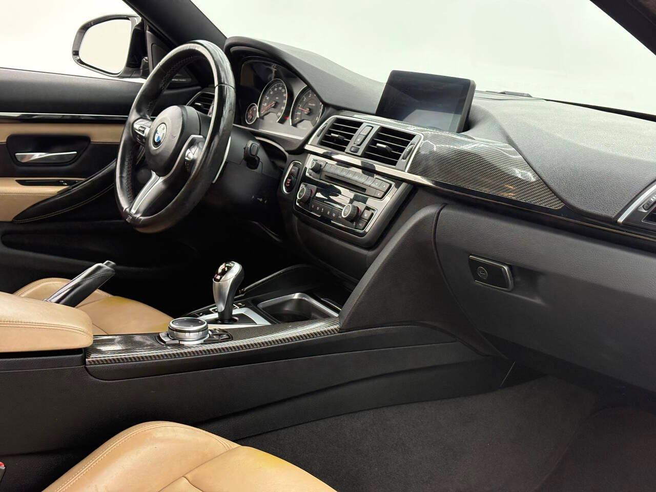 BMW M4 Coupe 2016