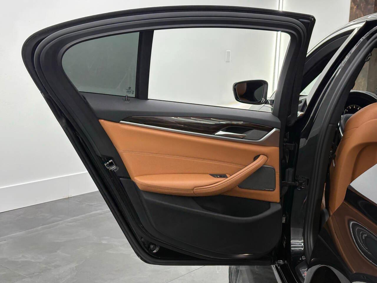 BMW 5-Series 530i xDrive 2018