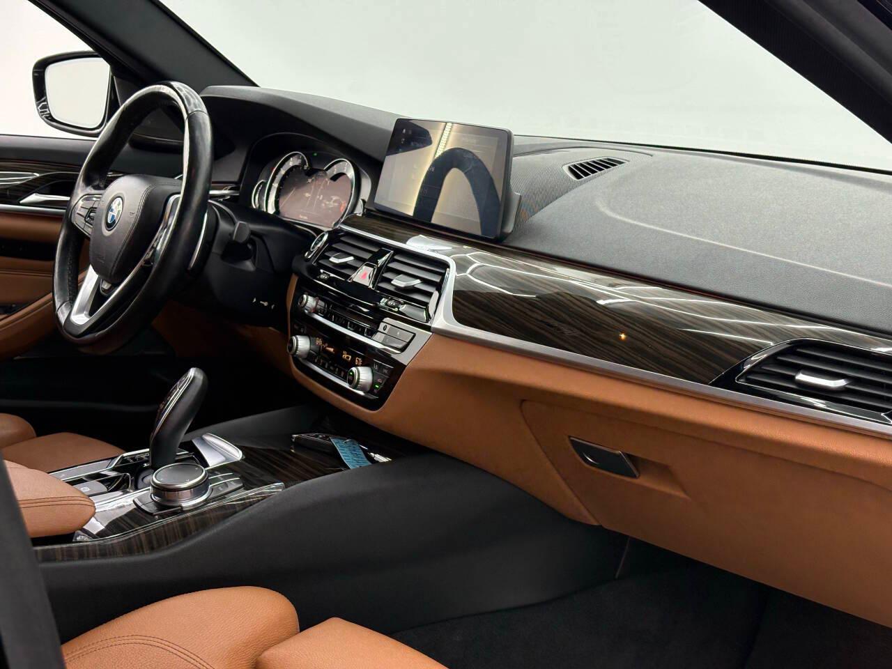 BMW 5-Series 530i xDrive 2018