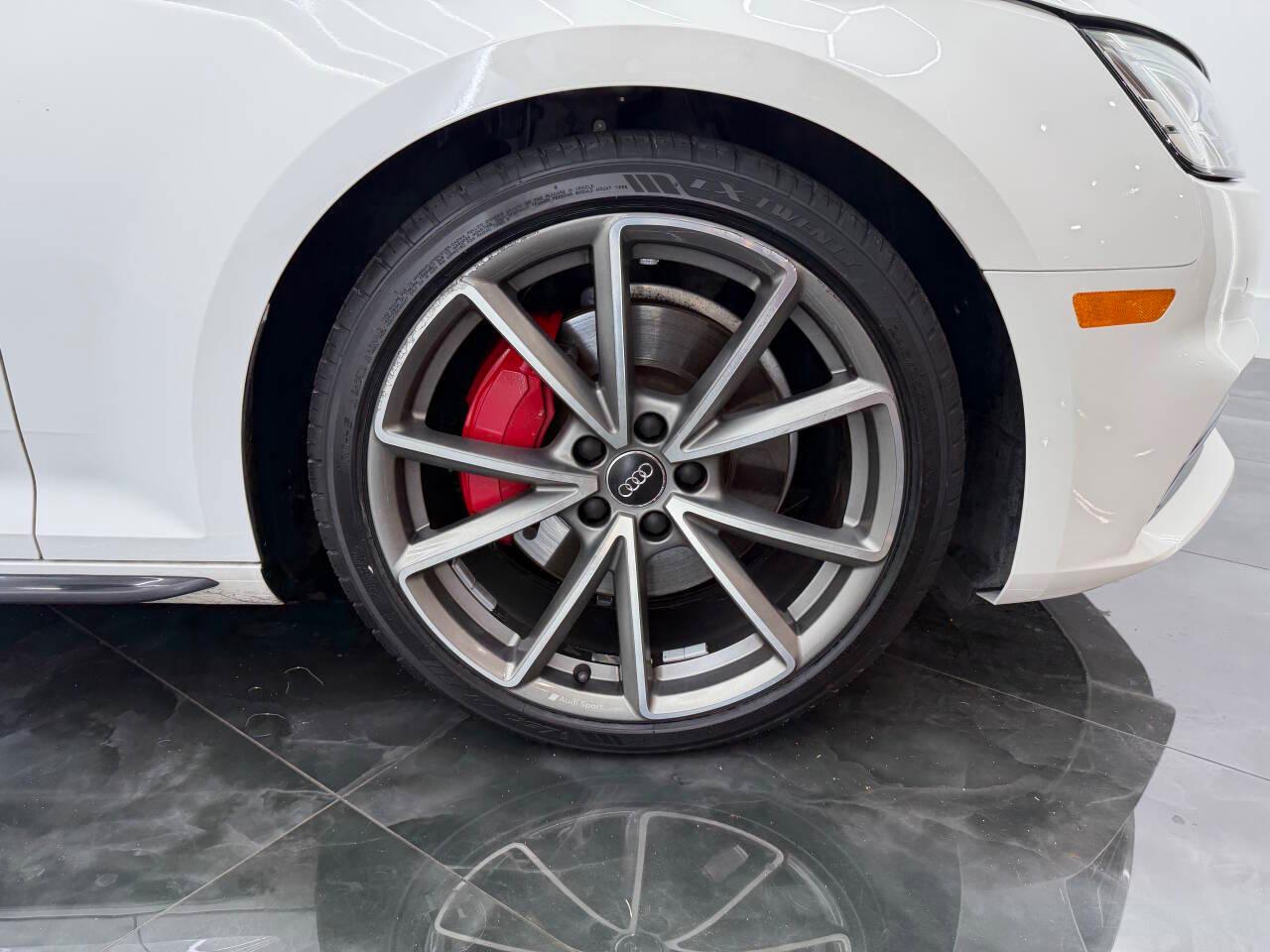 Audi A4 2.0 TFSI Premium Plus quattro 7A 2018