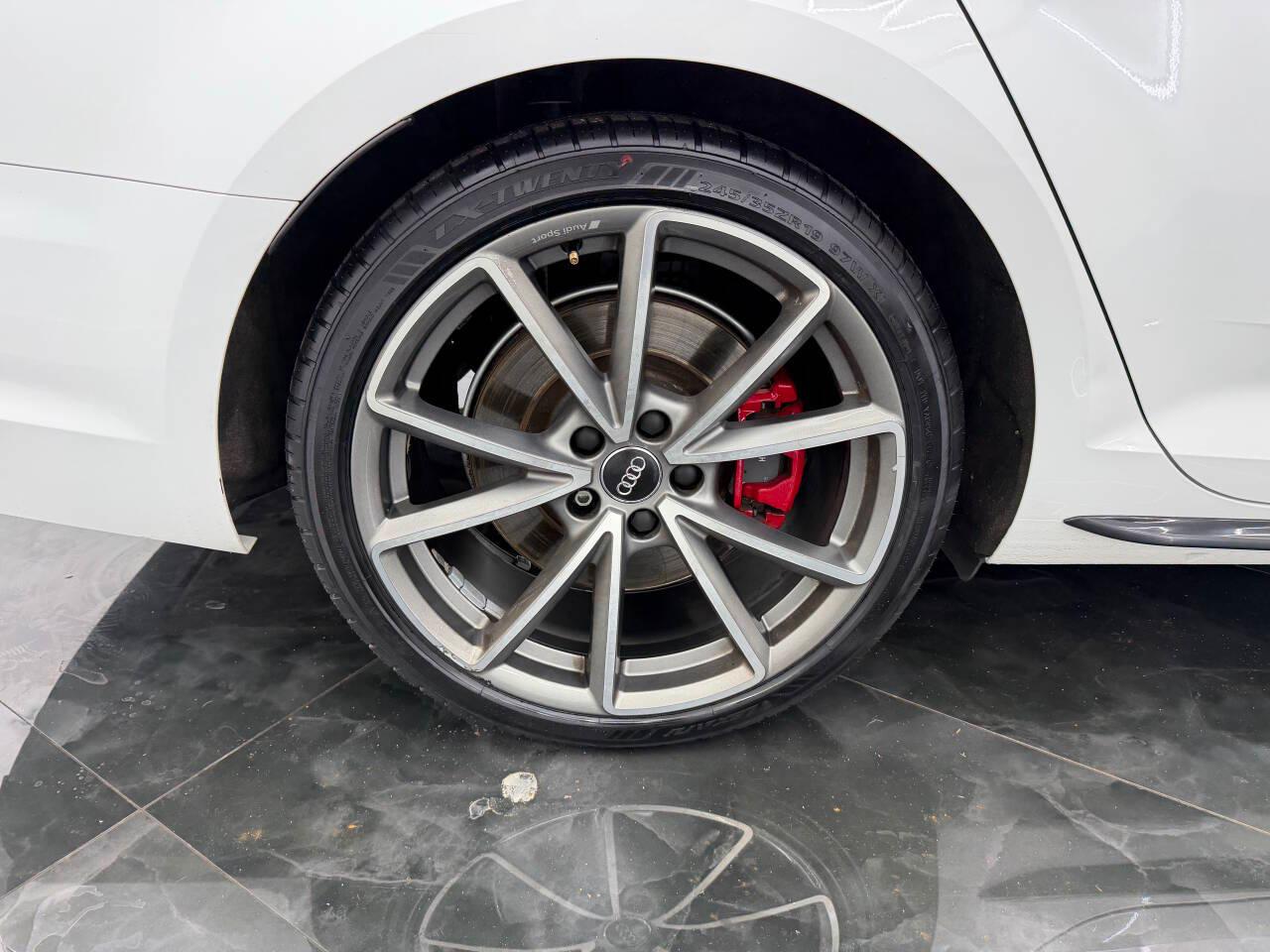 Audi A4 2.0 TFSI Premium Plus quattro 7A 2018