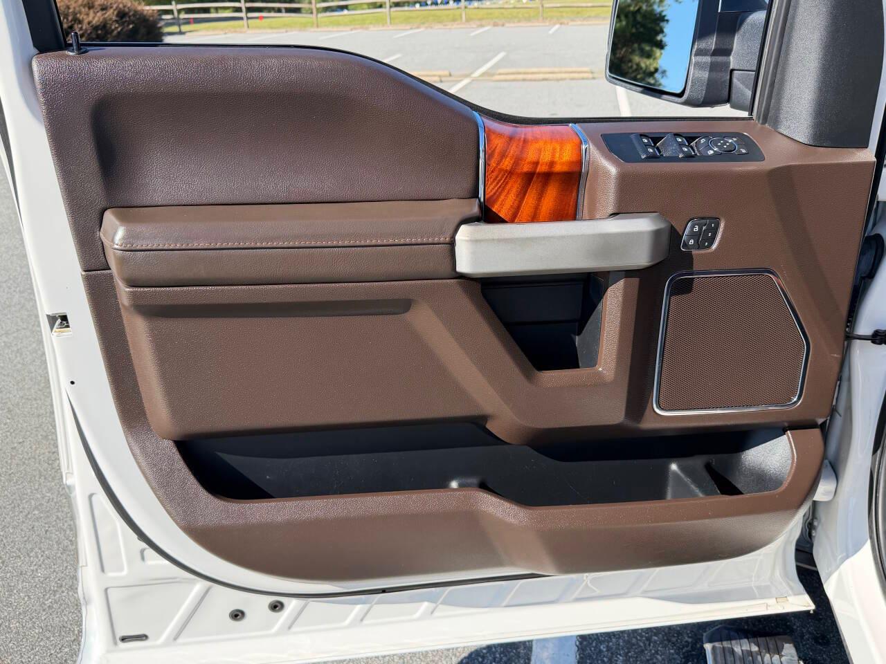 Ford F-150 King-Ranch SuperCrew 5.5-ft. 4WD 2019