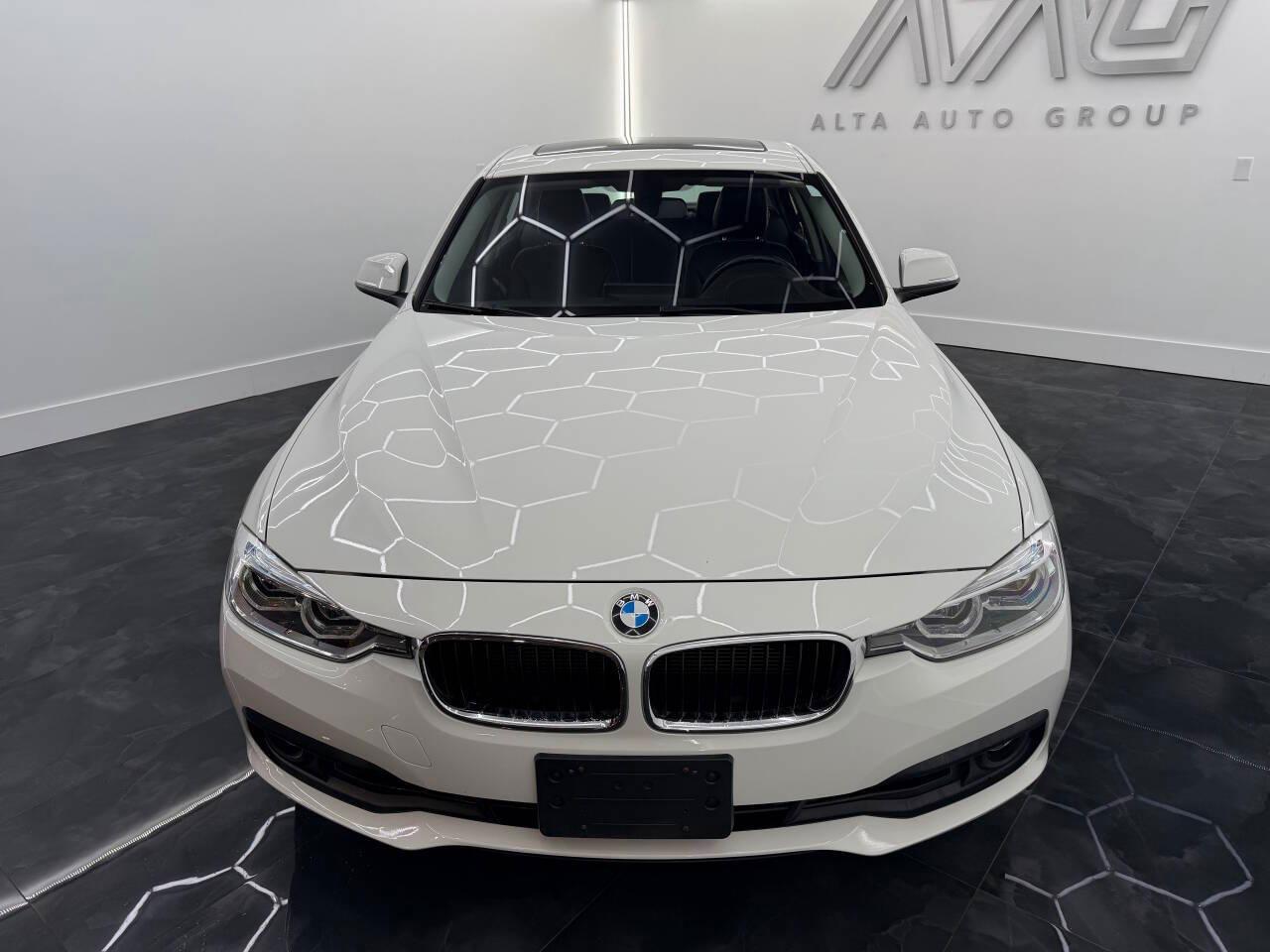 BMW 3-Series 320i xDrive Sedan 2018