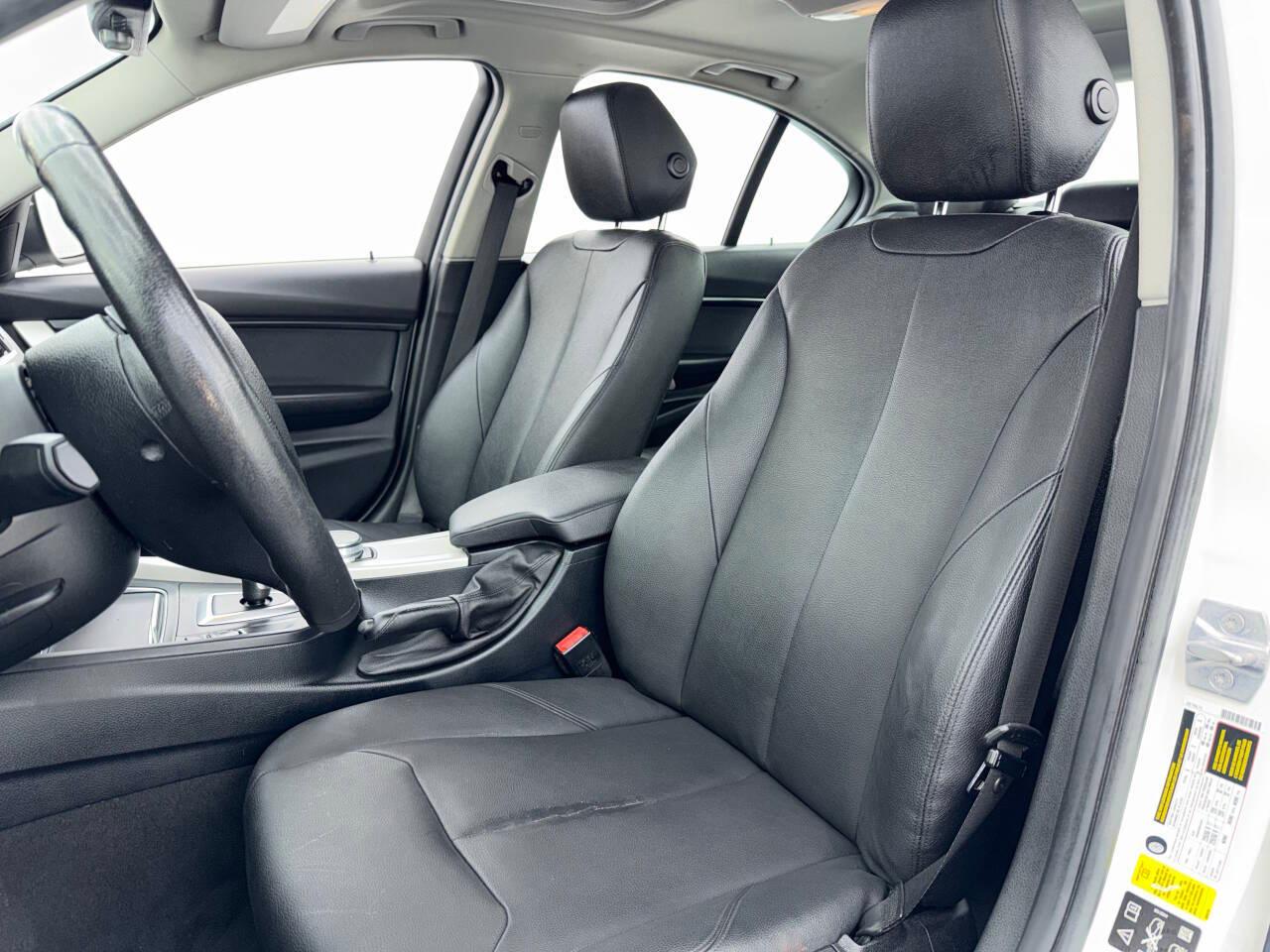 BMW 3-Series 320i xDrive Sedan 2018