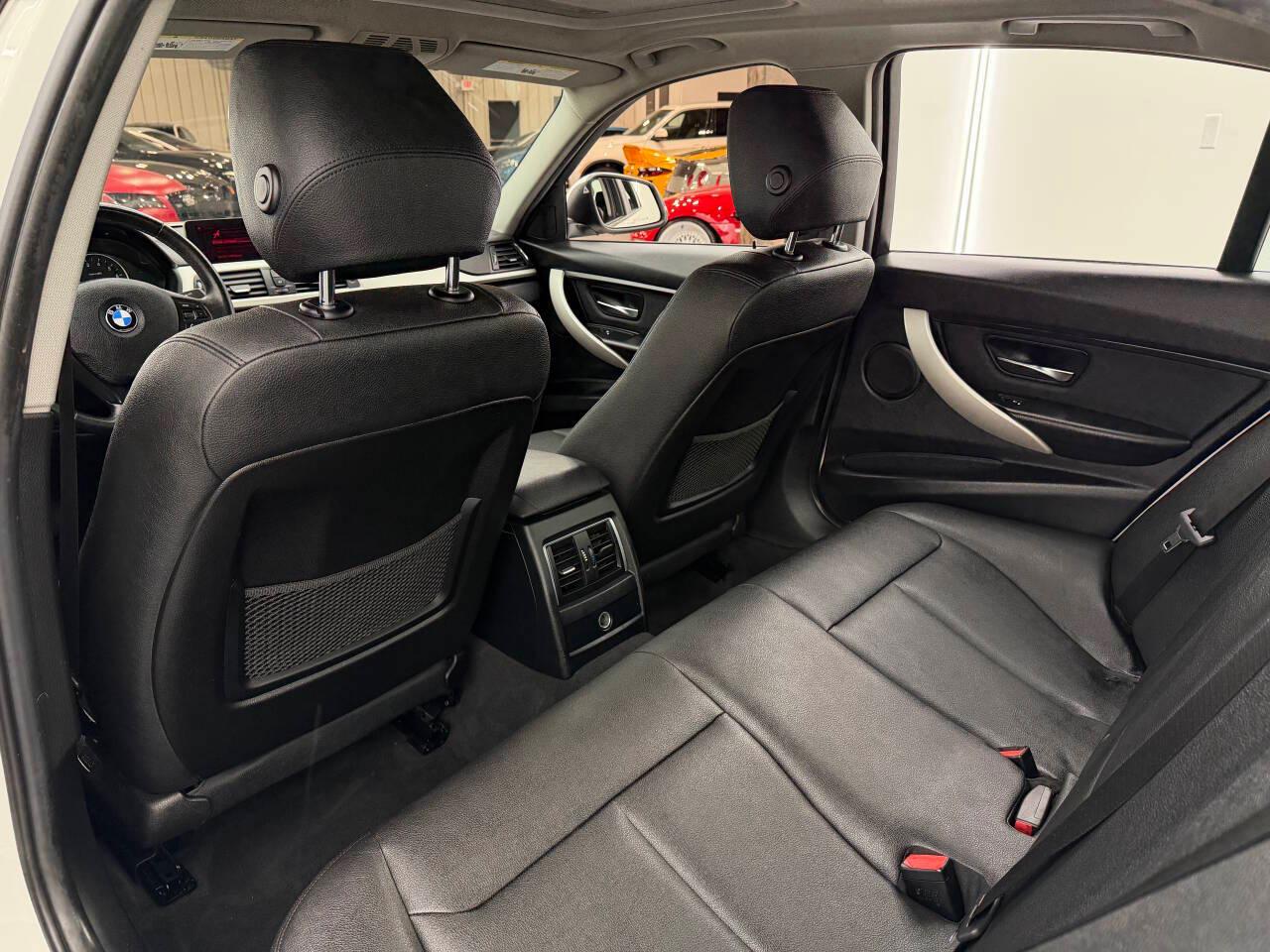 BMW 3-Series 320i xDrive Sedan 2018