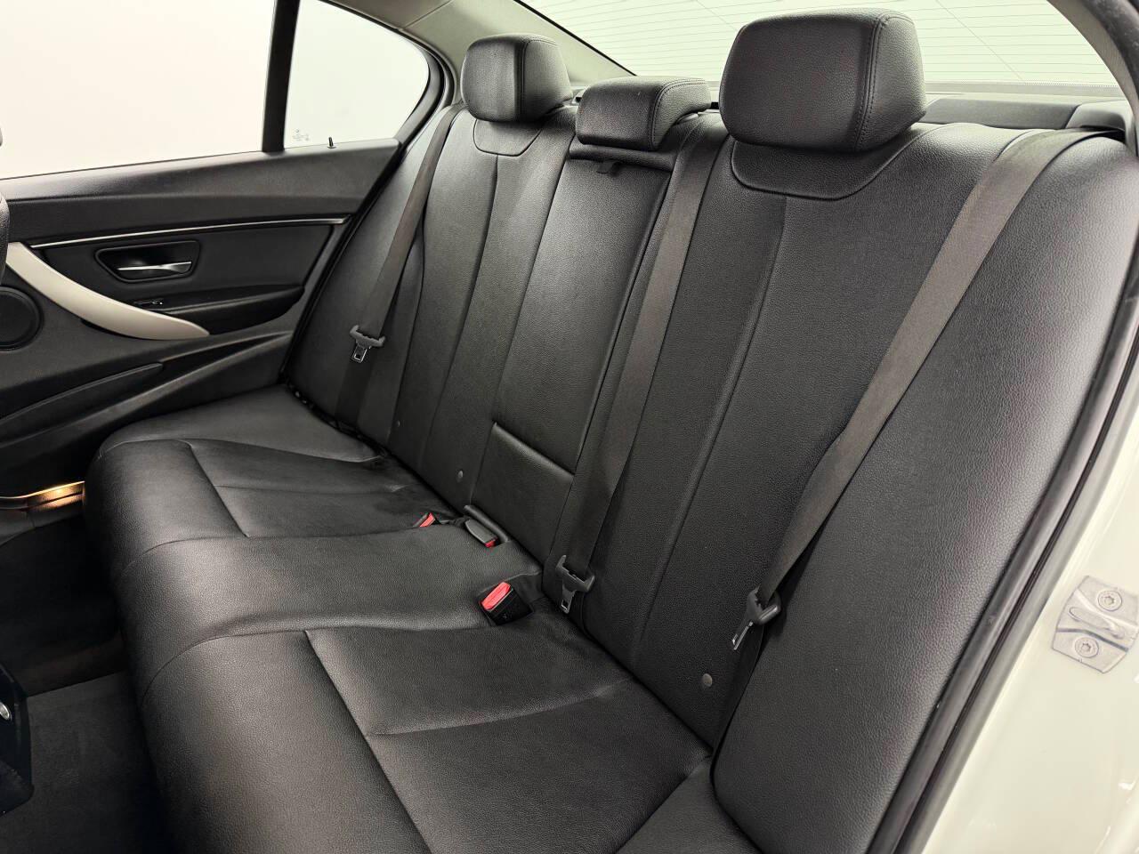 BMW 3-Series 320i xDrive Sedan 2018