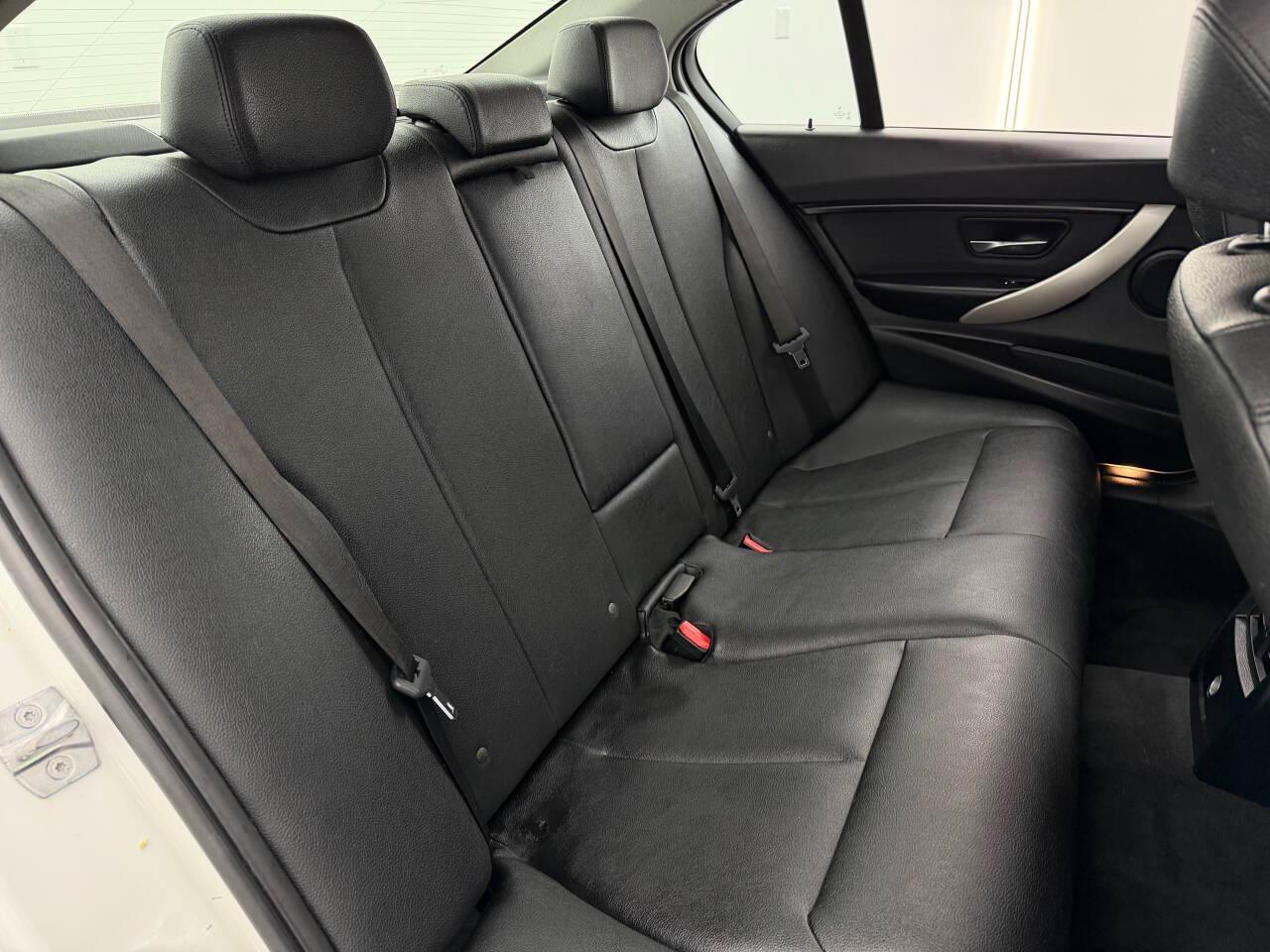 BMW 3-Series 320i xDrive Sedan 2018