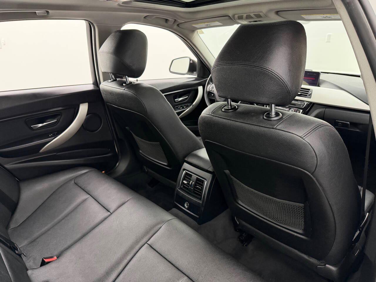 BMW 3-Series 320i xDrive Sedan 2018
