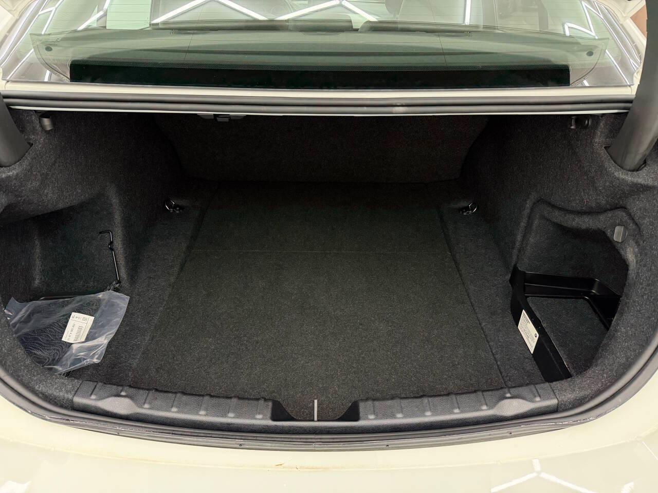 BMW 3-Series 320i xDrive Sedan 2018