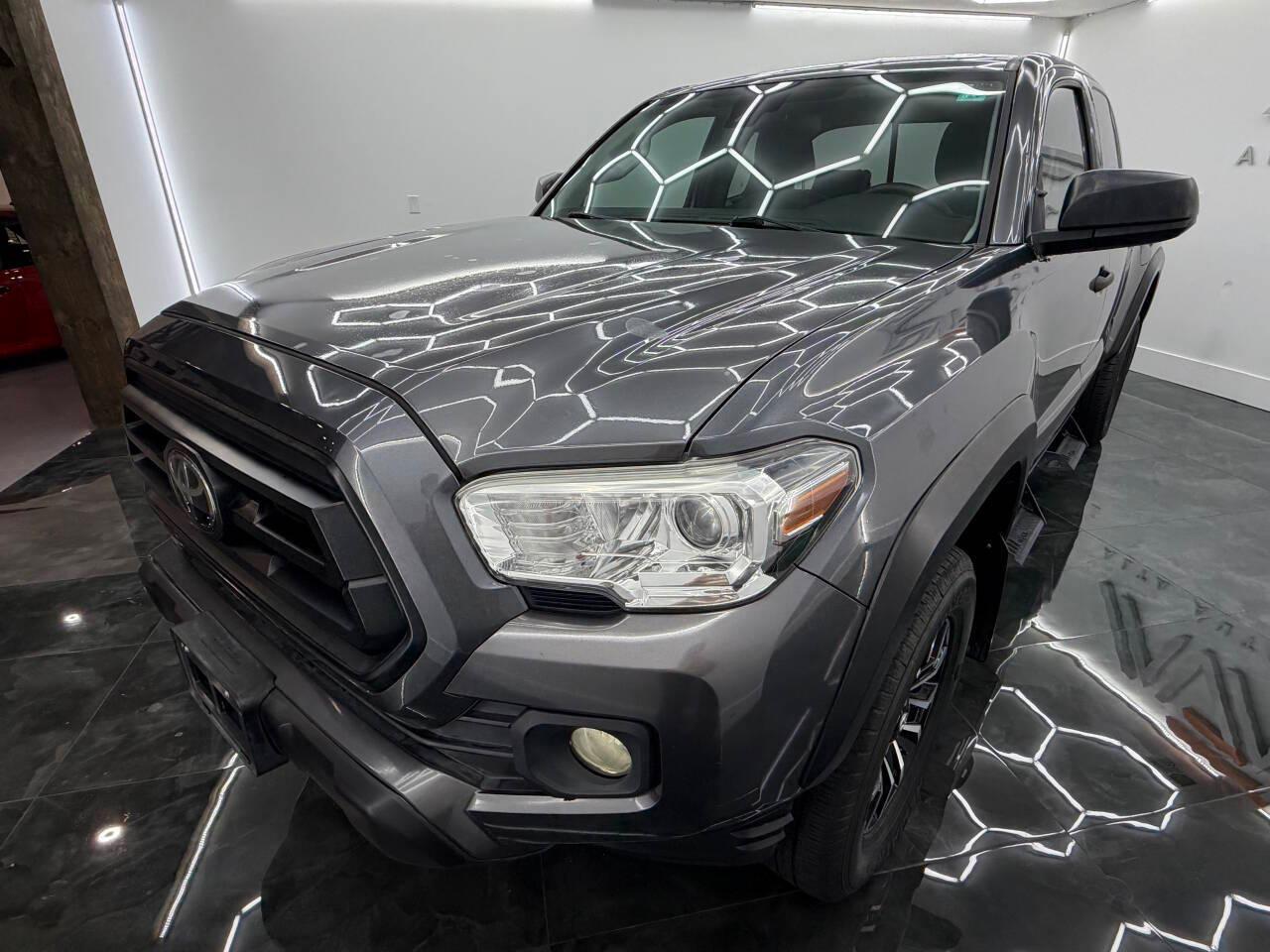 Toyota Tacoma SR5 Access Cab I4 6AT 4WD 2020
