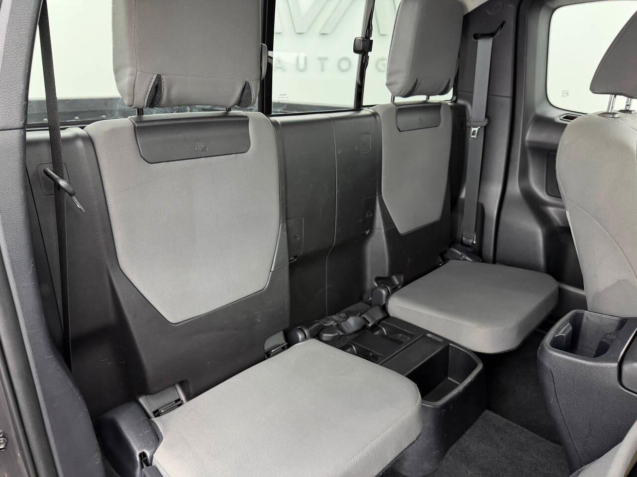 Toyota Tacoma SR5 Access Cab I4 6AT 4WD 2020