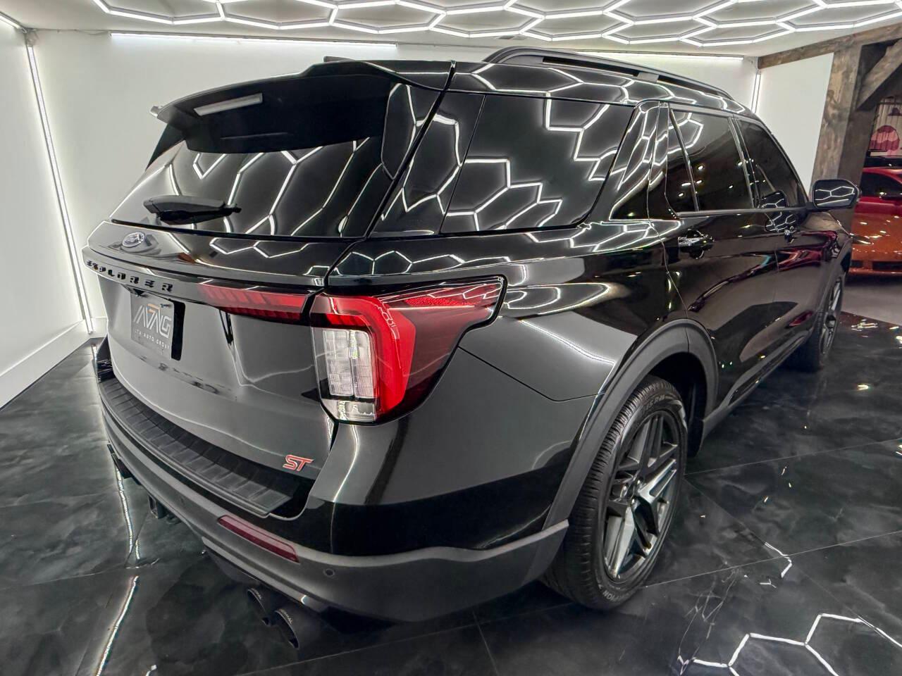 Ford Explorer ST 2025