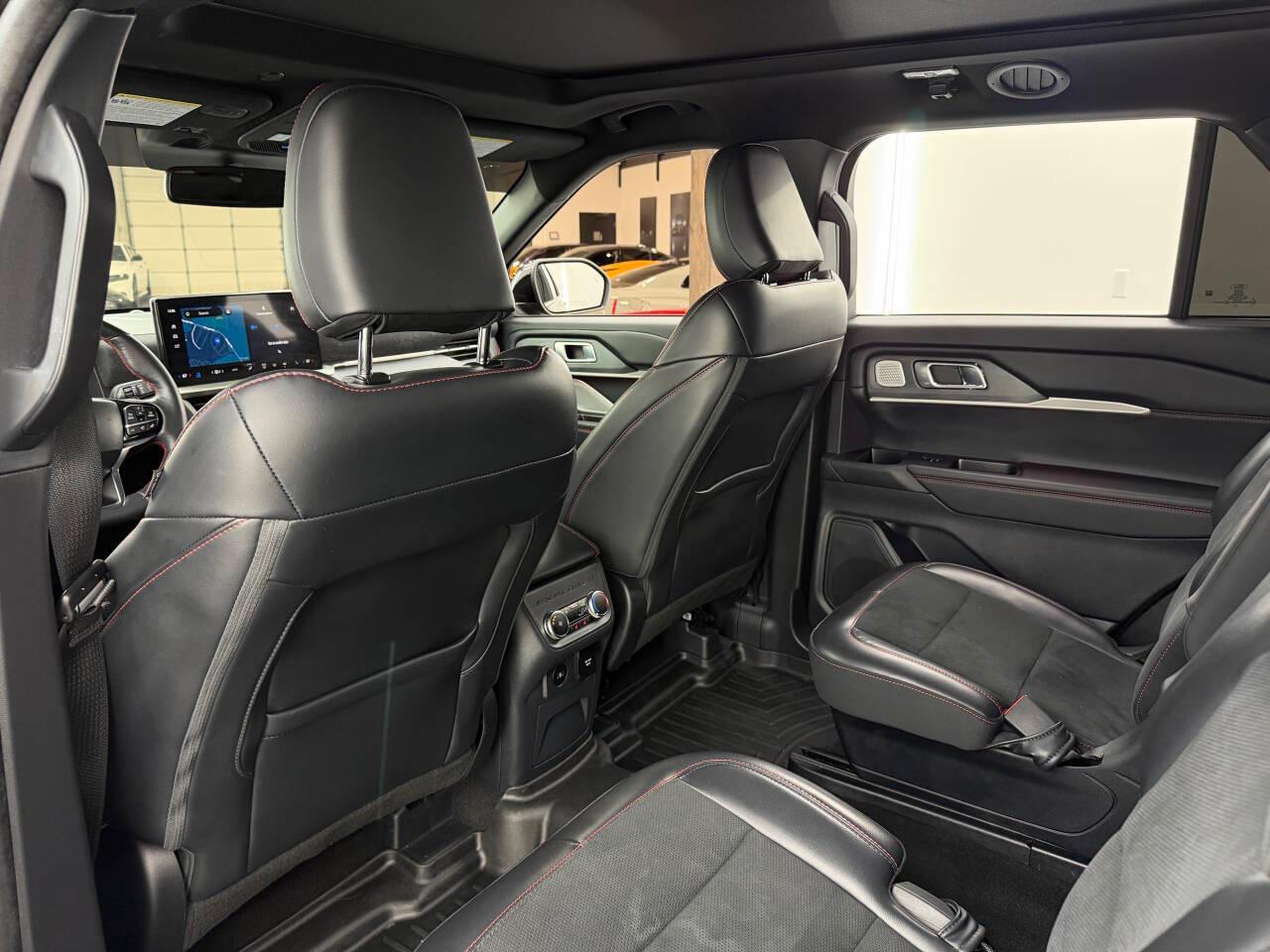 Ford Explorer ST 2025