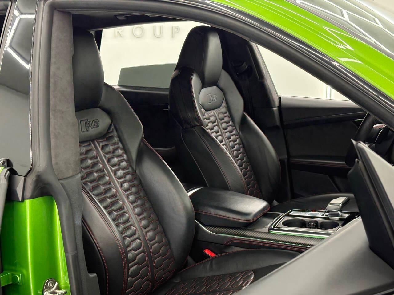 Audi RS Q8 4.0 quattro 2021