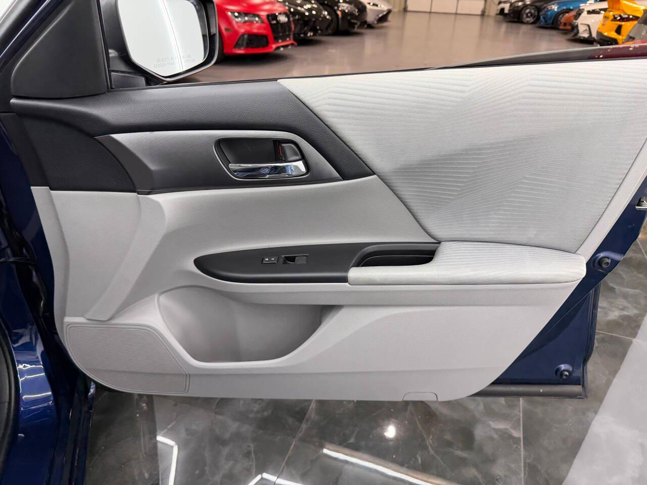 Honda Accord LX Sedan CVT 2015