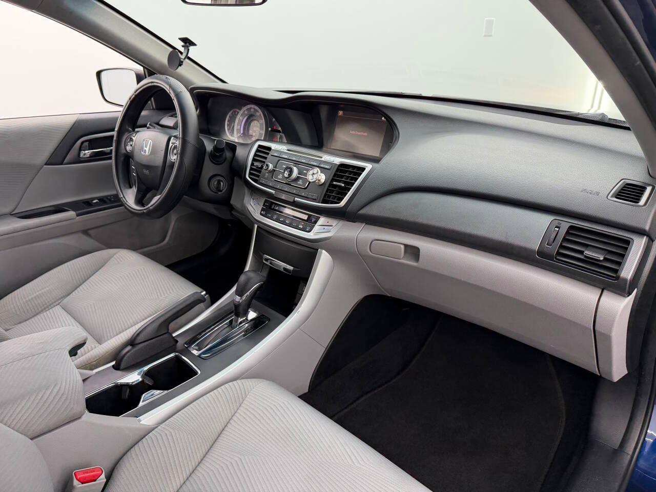 Honda Accord LX Sedan CVT 2015