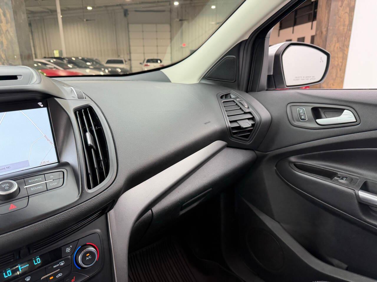 Ford Escape SE FWD 2017
