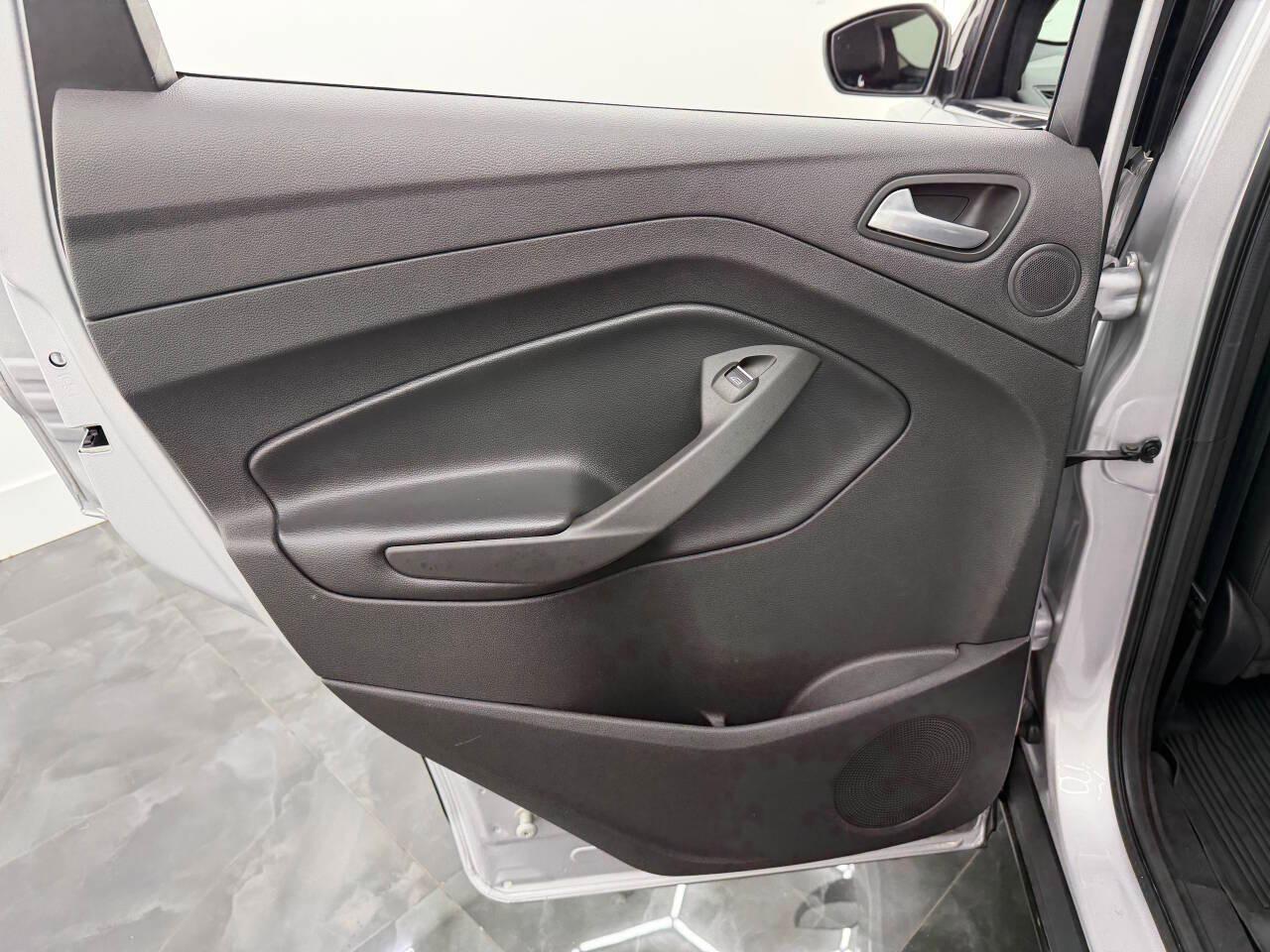 Ford Escape SE FWD 2017