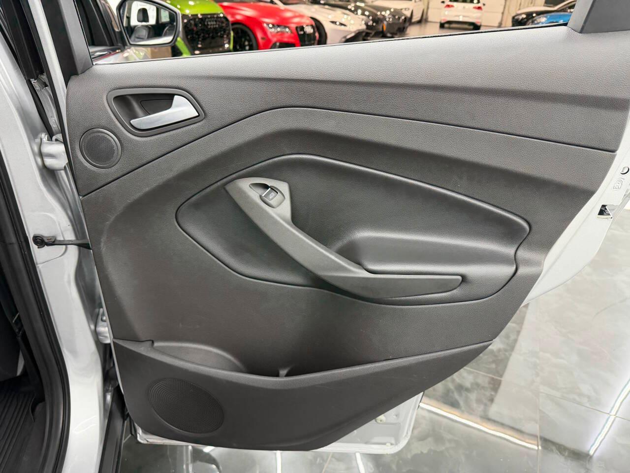 Ford Escape SE FWD 2017