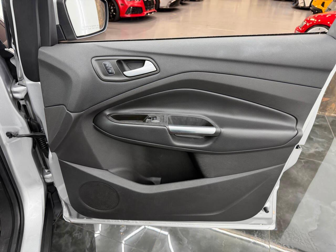 Ford Escape SE FWD 2017