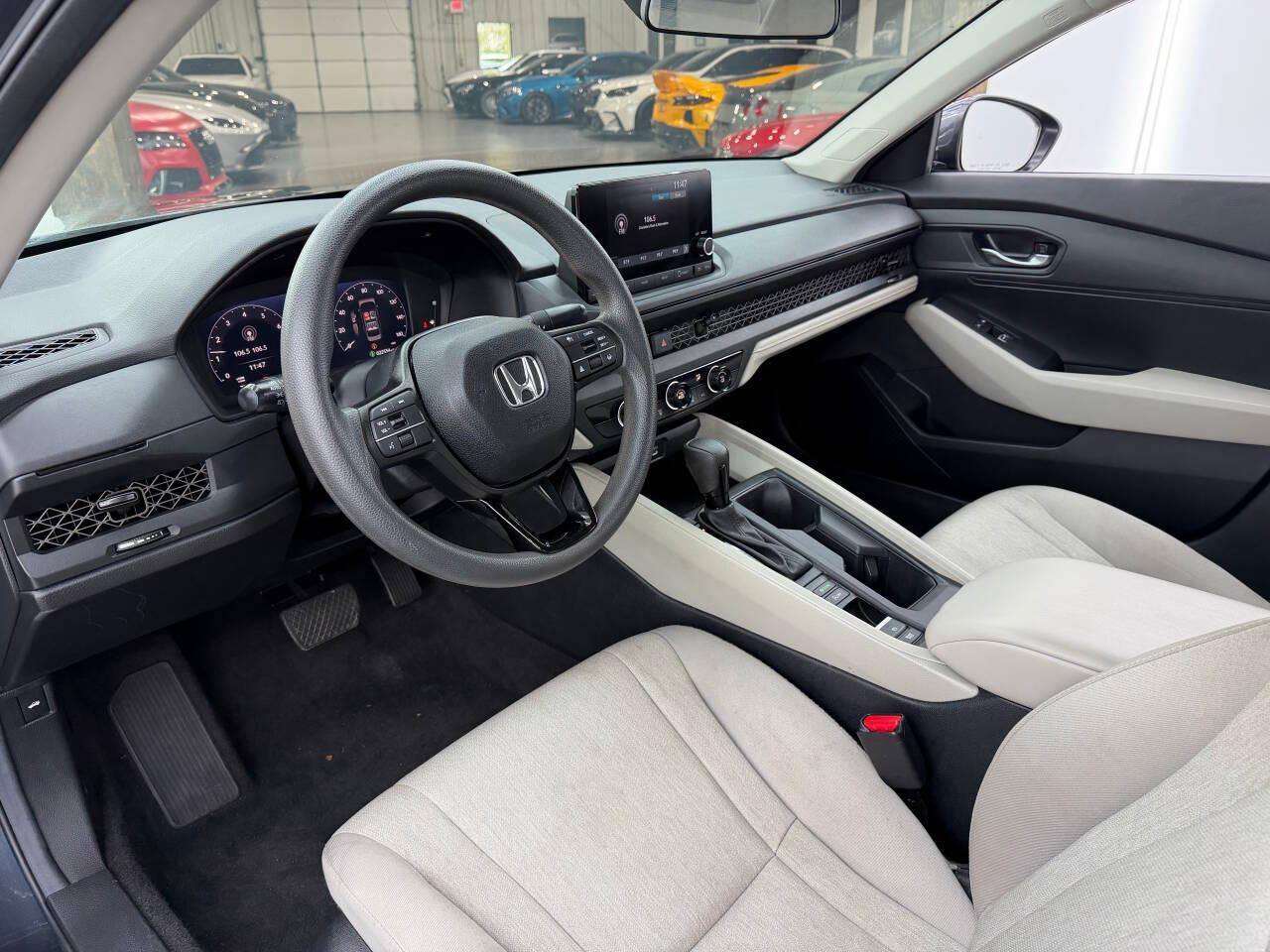 Honda Accord LX 2025