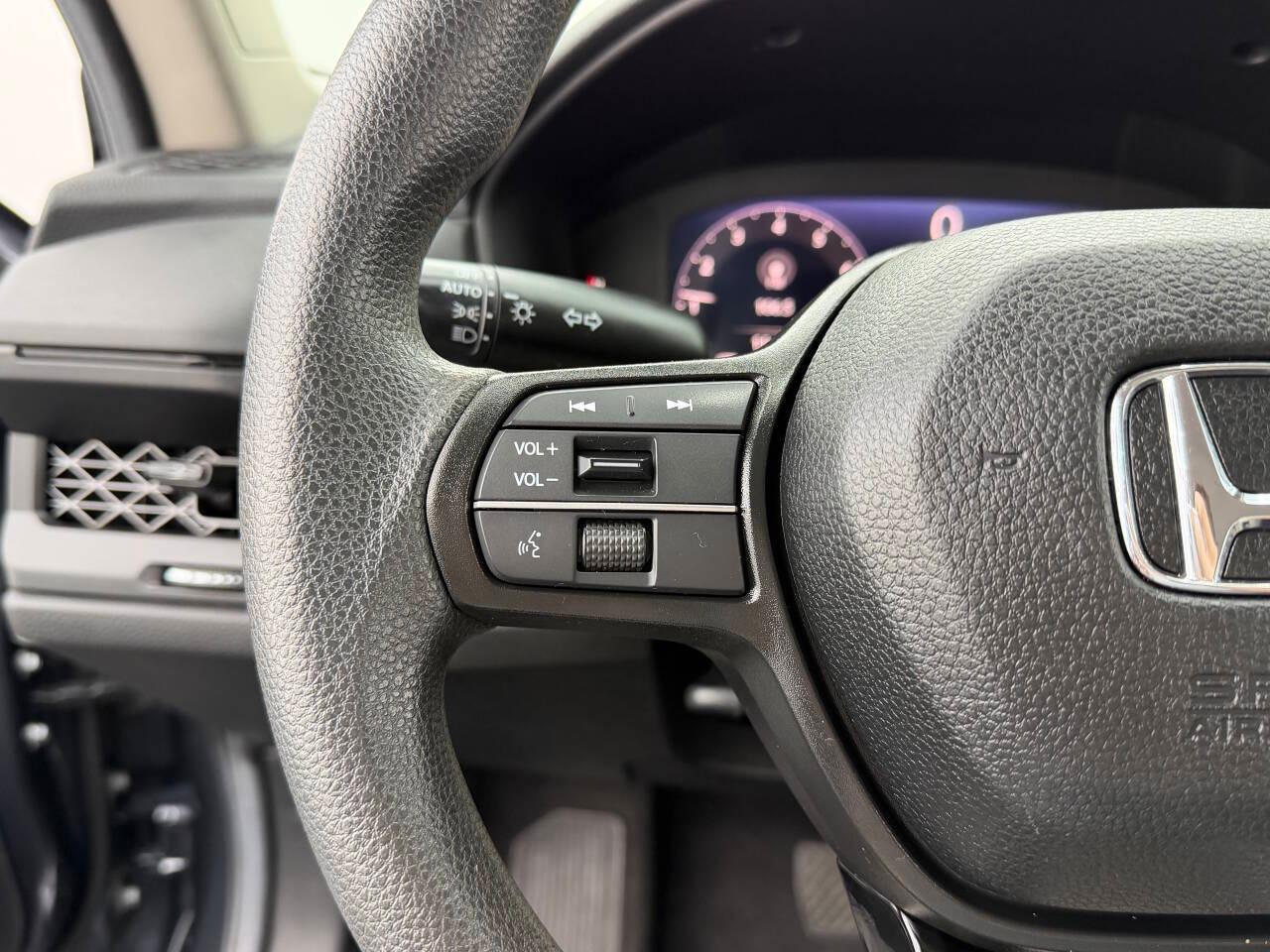 Honda Accord LX 2025