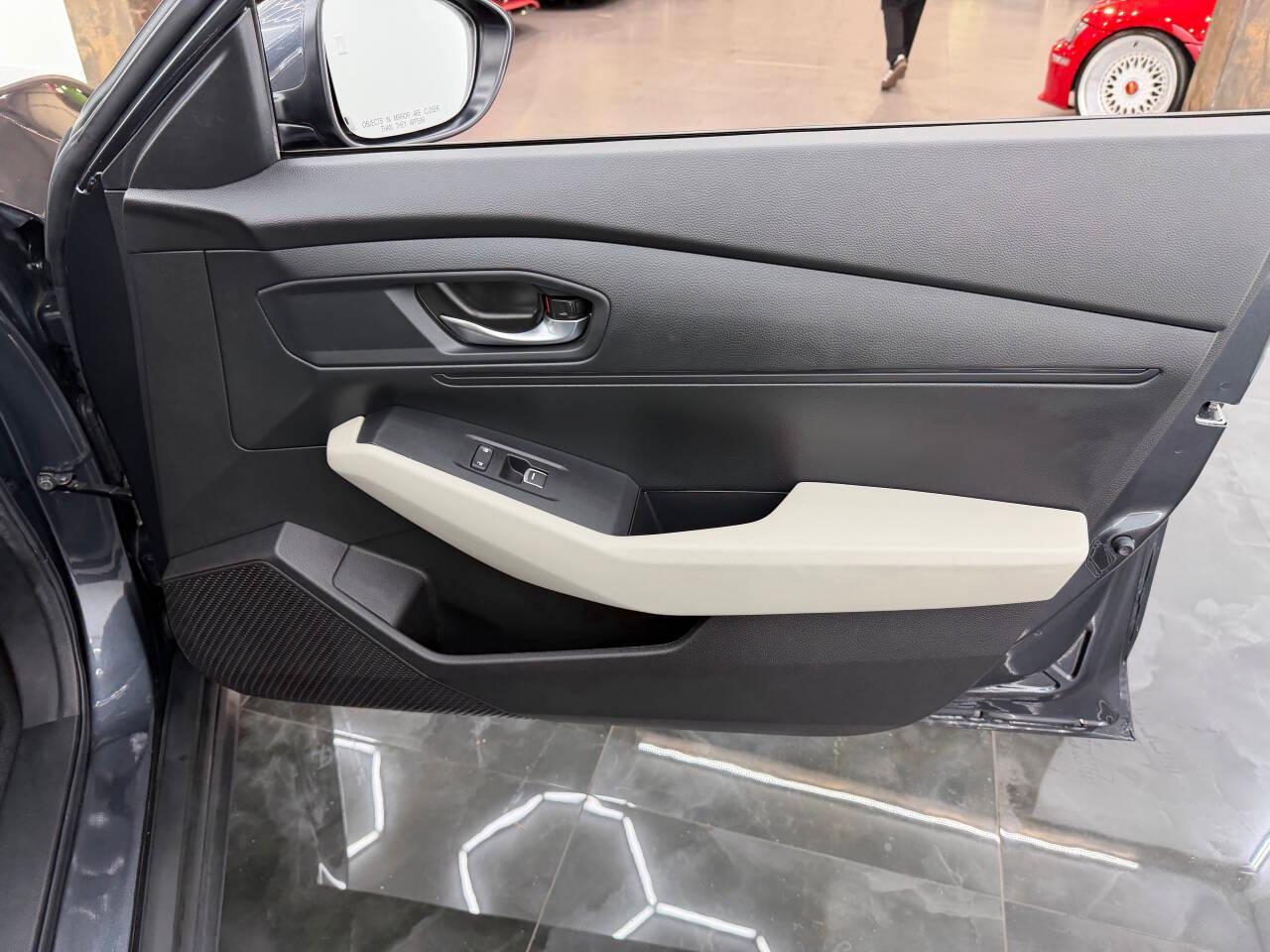 Honda Accord LX 2025