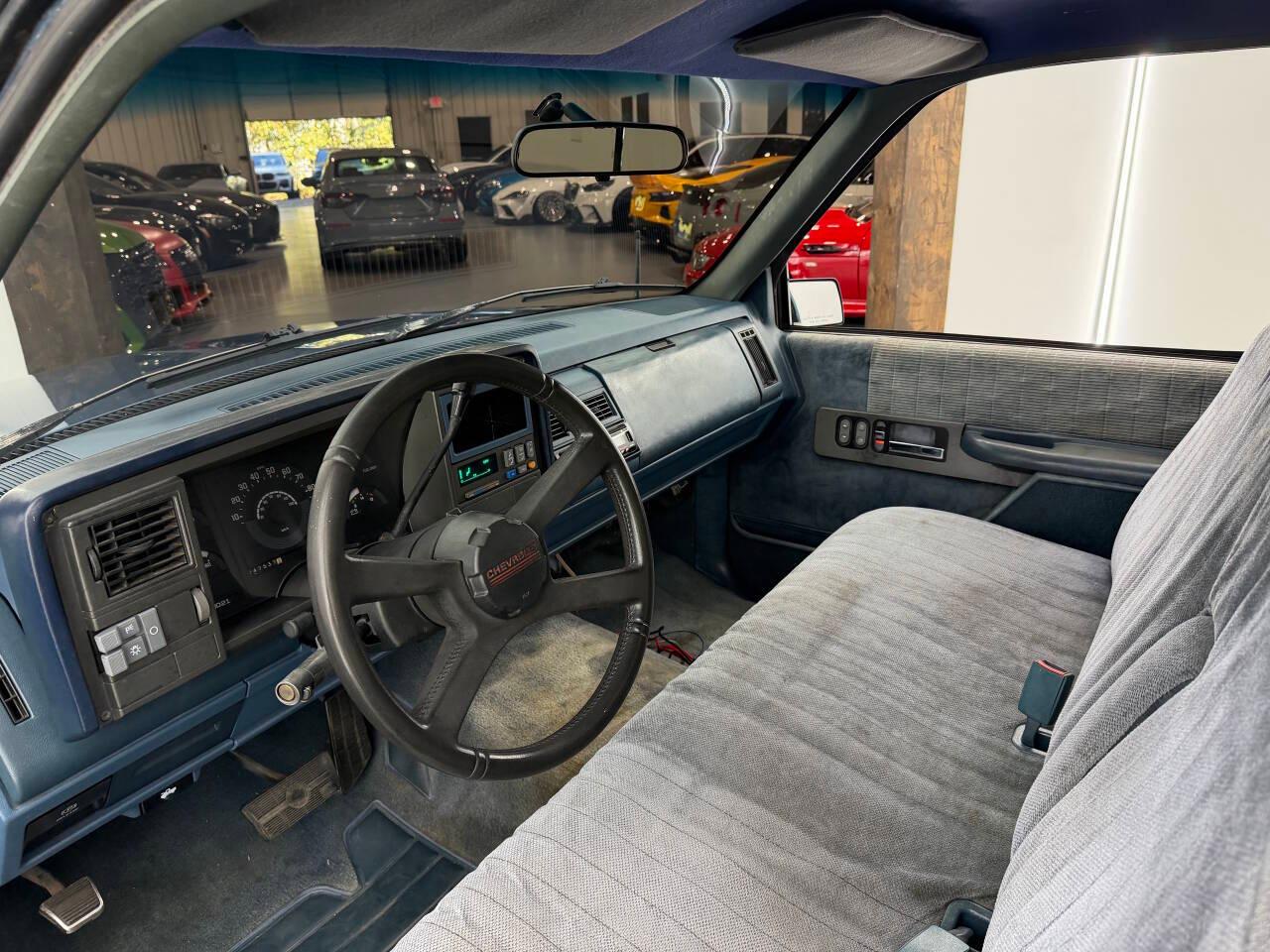 Chevrolet C/K 1500 Reg. Cab W/T 8-ft. bed 2WD 1991
