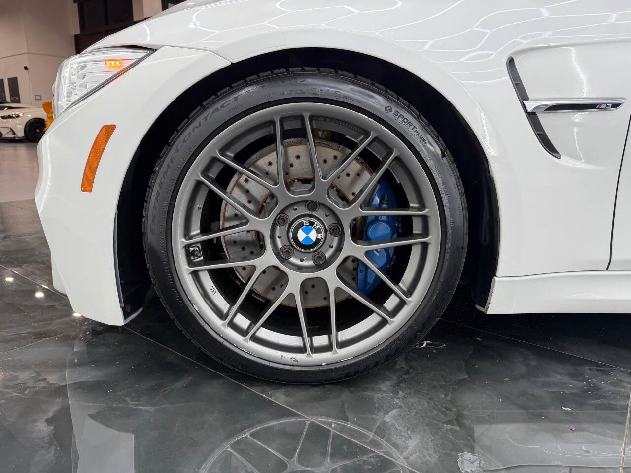 BMW M3 Base 2015