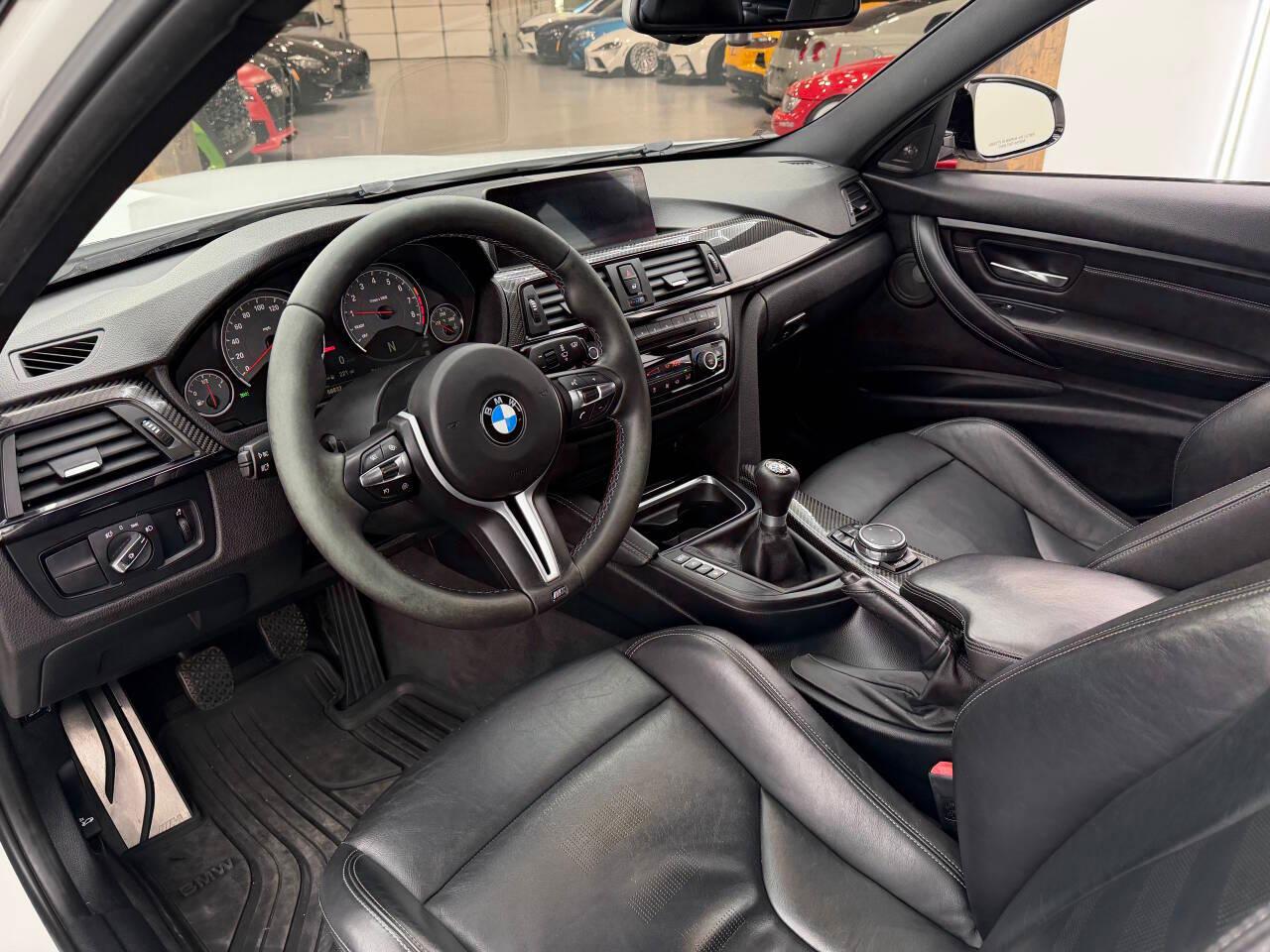 BMW M3 Base 2015