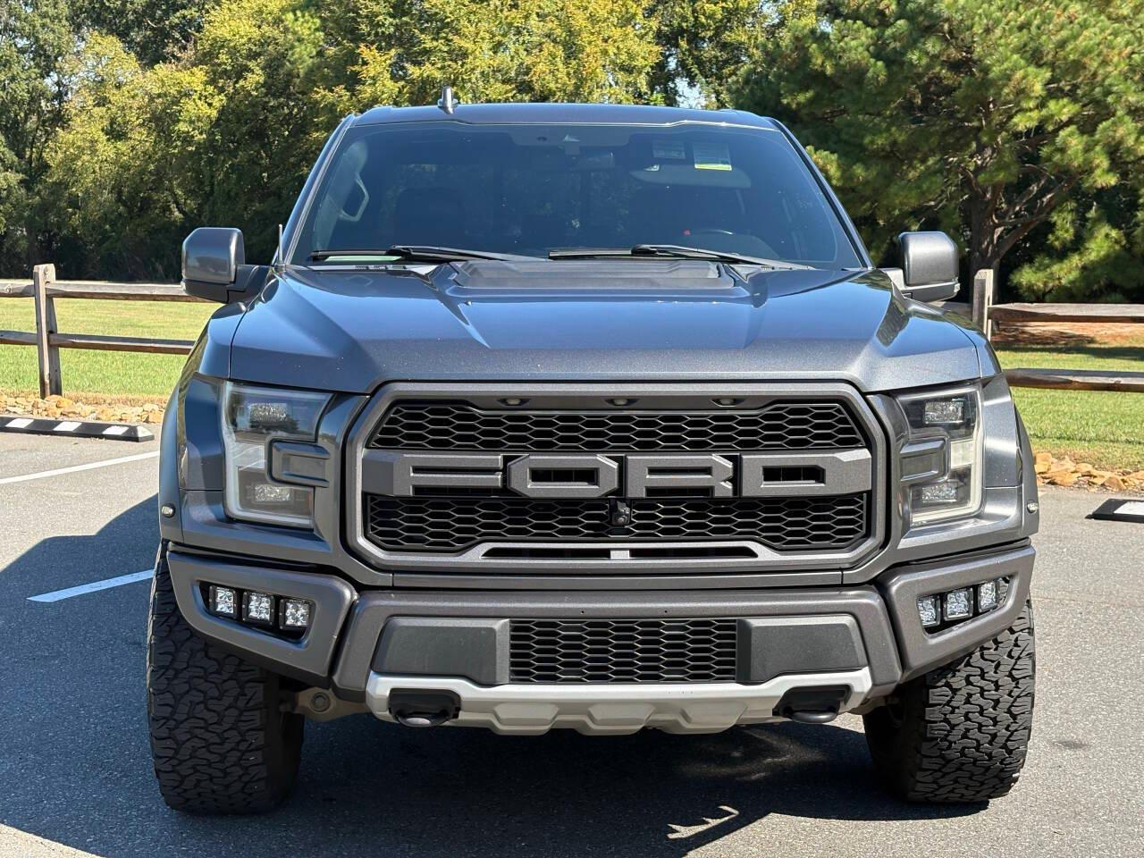Ford F-150 Raptor SuperCrew 4WD 2019