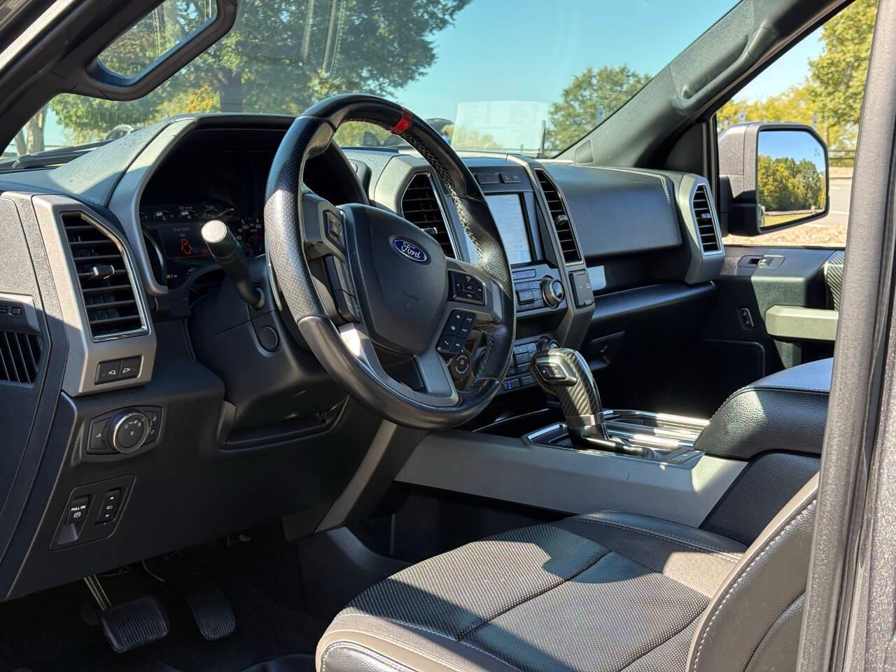 Ford F-150 Raptor SuperCrew 4WD 2019