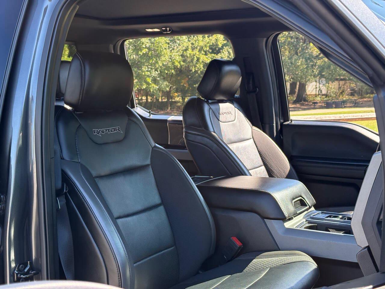 Ford F-150 Raptor SuperCrew 4WD 2019