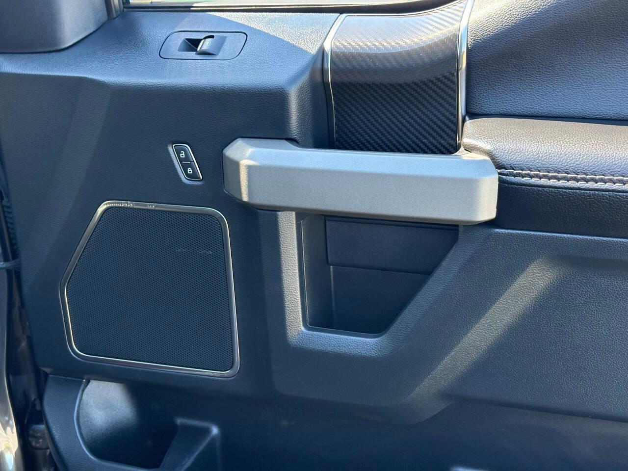 Ford F-150 Raptor SuperCrew 4WD 2019